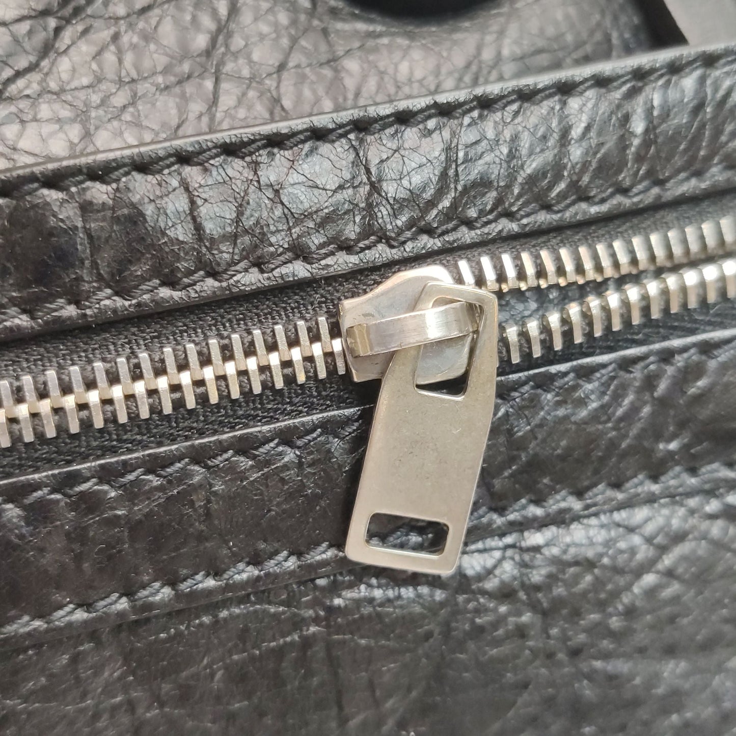 Preloved Balenciaga Waxed Leather Solid Studded Zip Mother-Daughter Crossbody Shoulder Bag 250430781173099