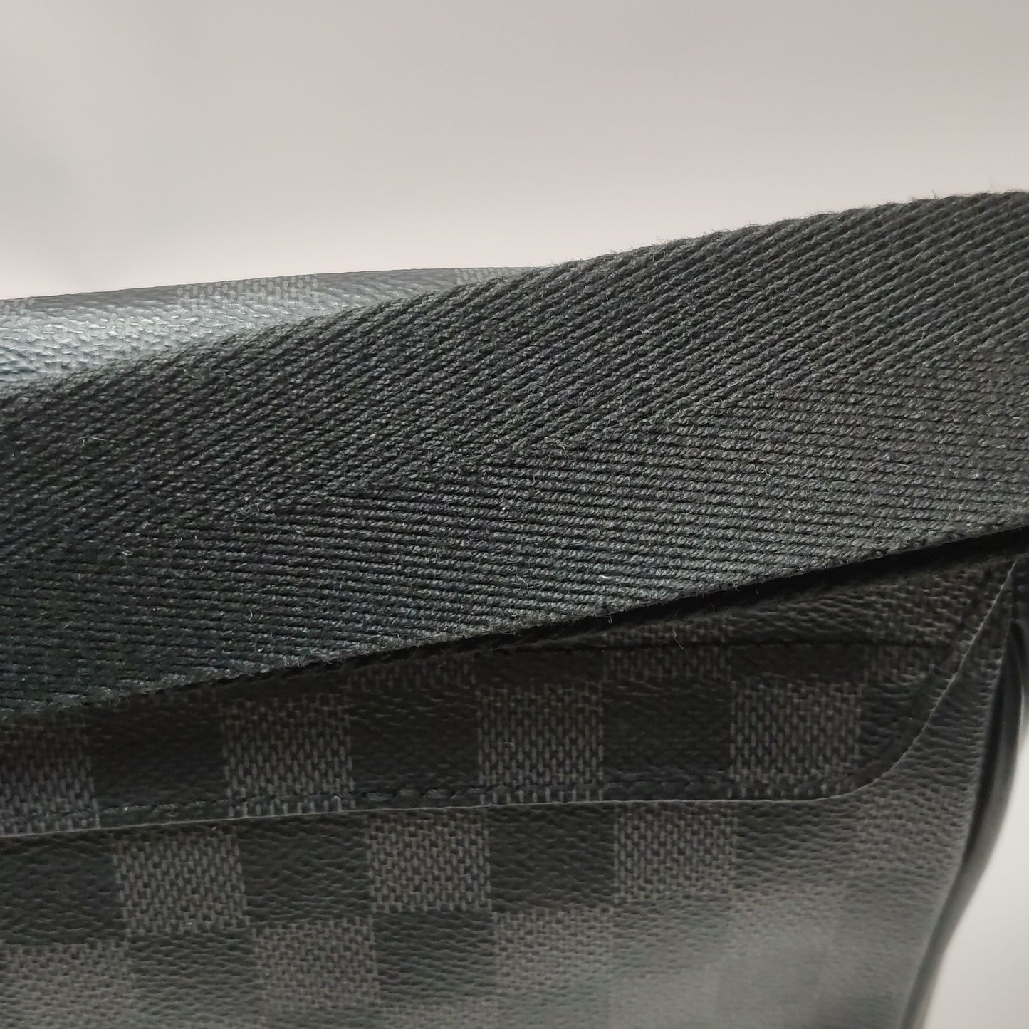Louis Vuitton District Leather Checkerboard Flap Shoulder Bag 250501781174269