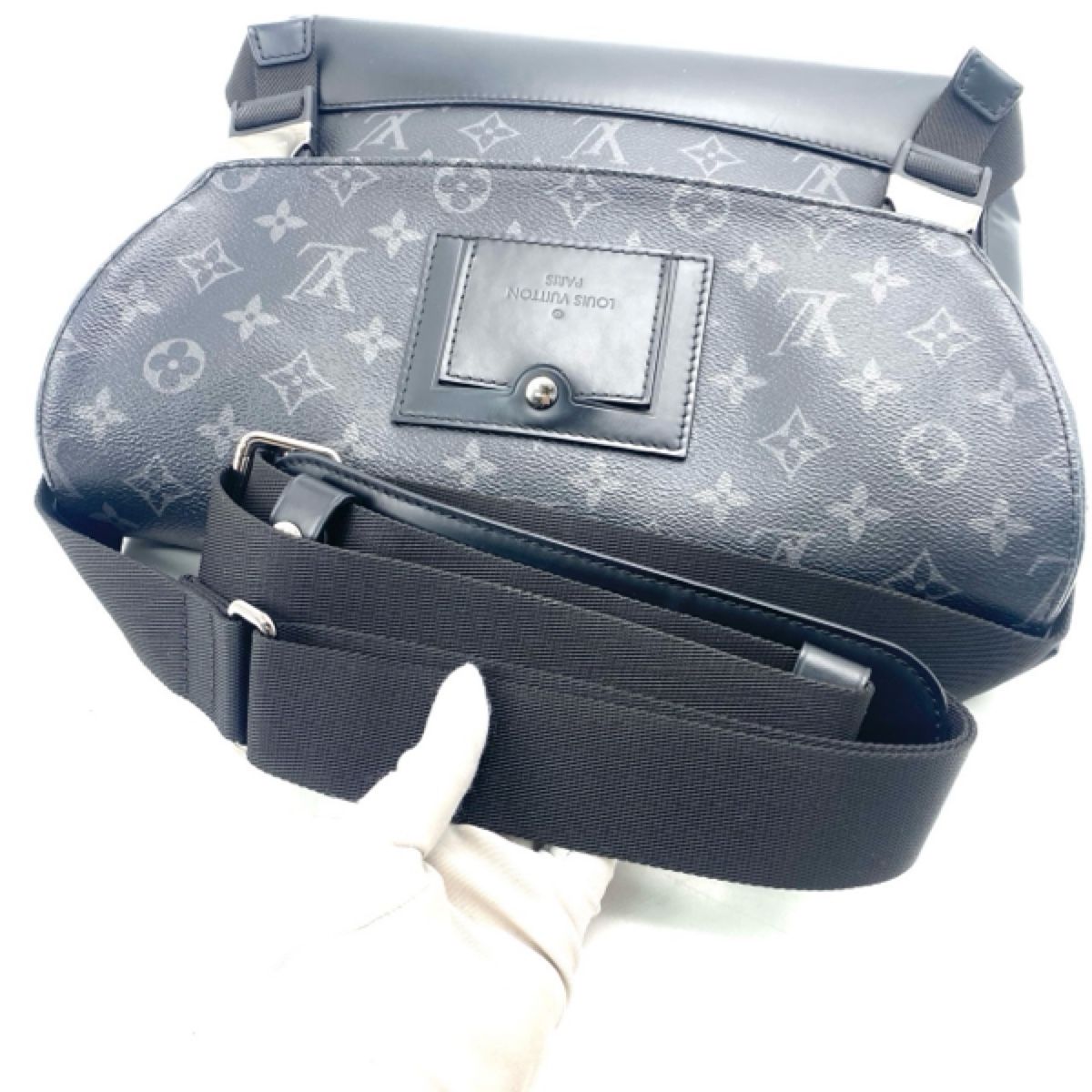 Louis Vuitton Voyager Small Coated Canvas Monogram Men's Shoulder Bag 050150500515