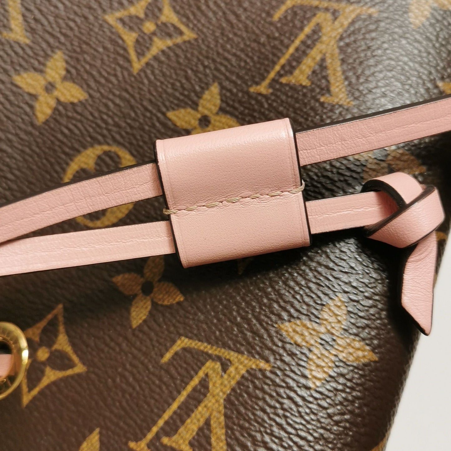 Louis Vuitton NÉONOÉ Medium Monogram Canvas Drawstring Shoulder Bag 250503781176405