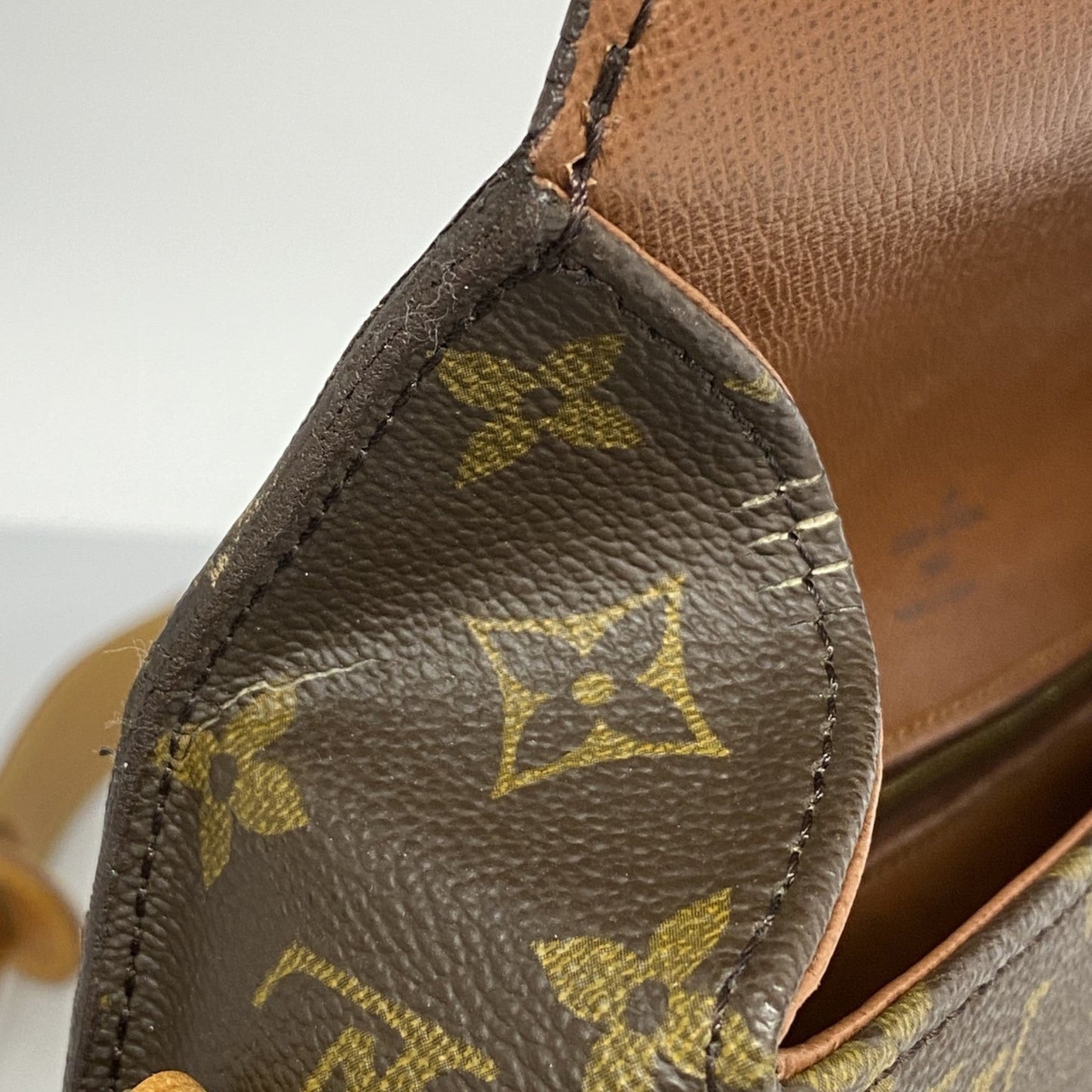 Louis Vuitton  Shoulder Bag
