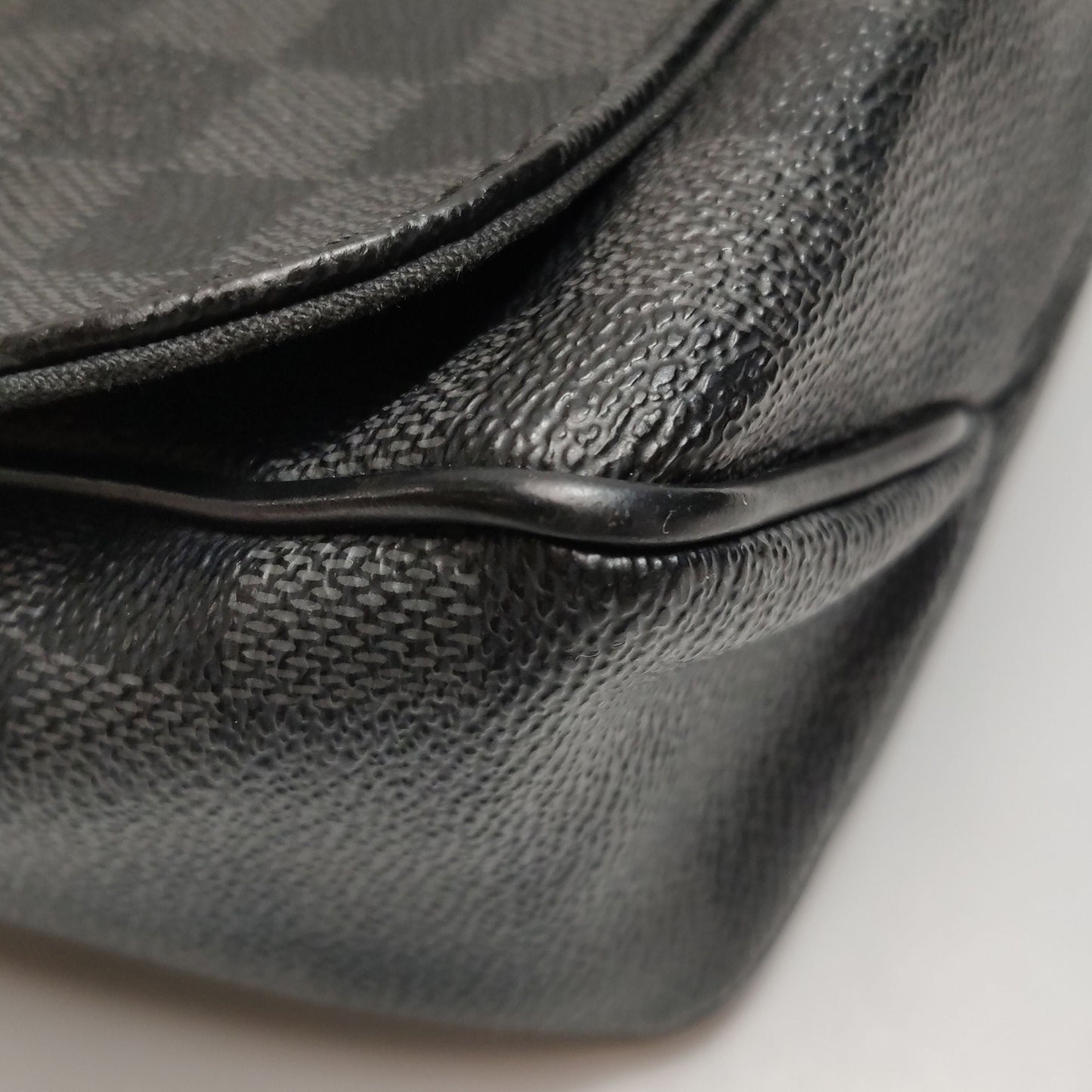 Louis Vuitton District Leather Checkered Flap Shoulder Bag 250514781191624