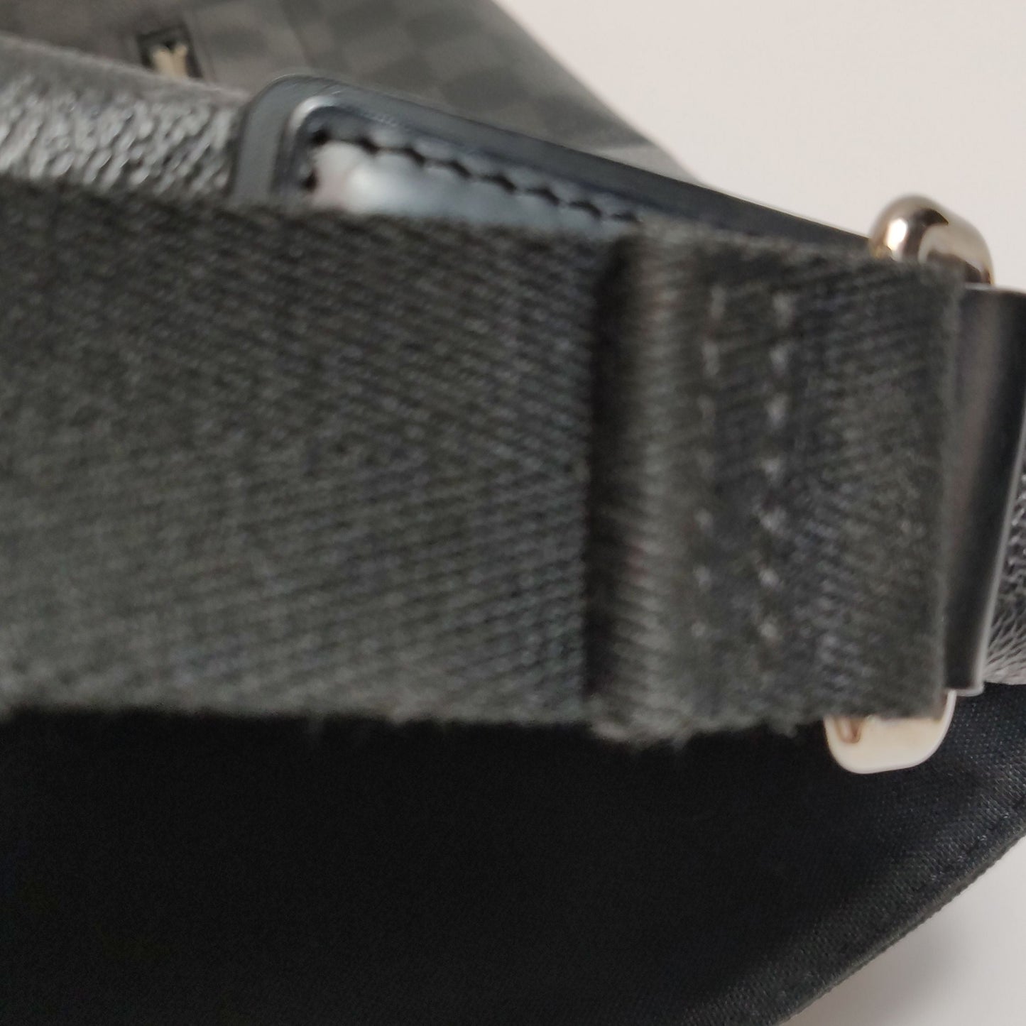 Louis Vuitton District Leather Checkered Flap Shoulder Bag 250514781191624