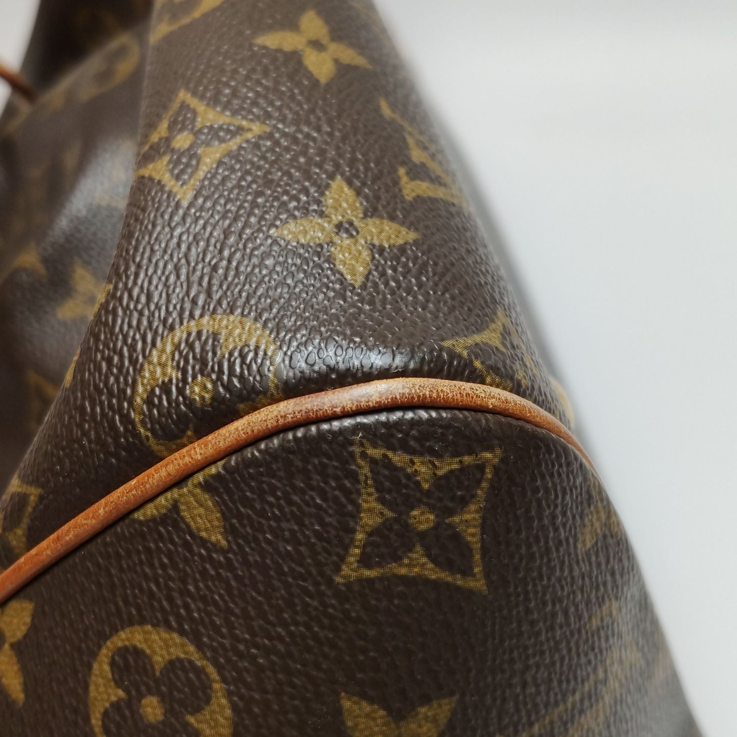 Louis Vuitton Tivoli Large Monogram Canvas Shoulder Bag 250515781193664