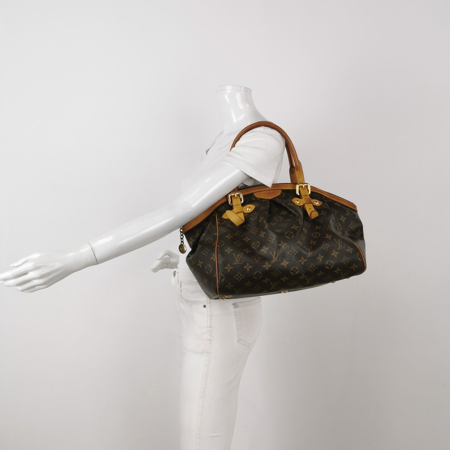 Louis Vuitton Tivoli Large Monogram Canvas Shoulder Bag 250515781193664
