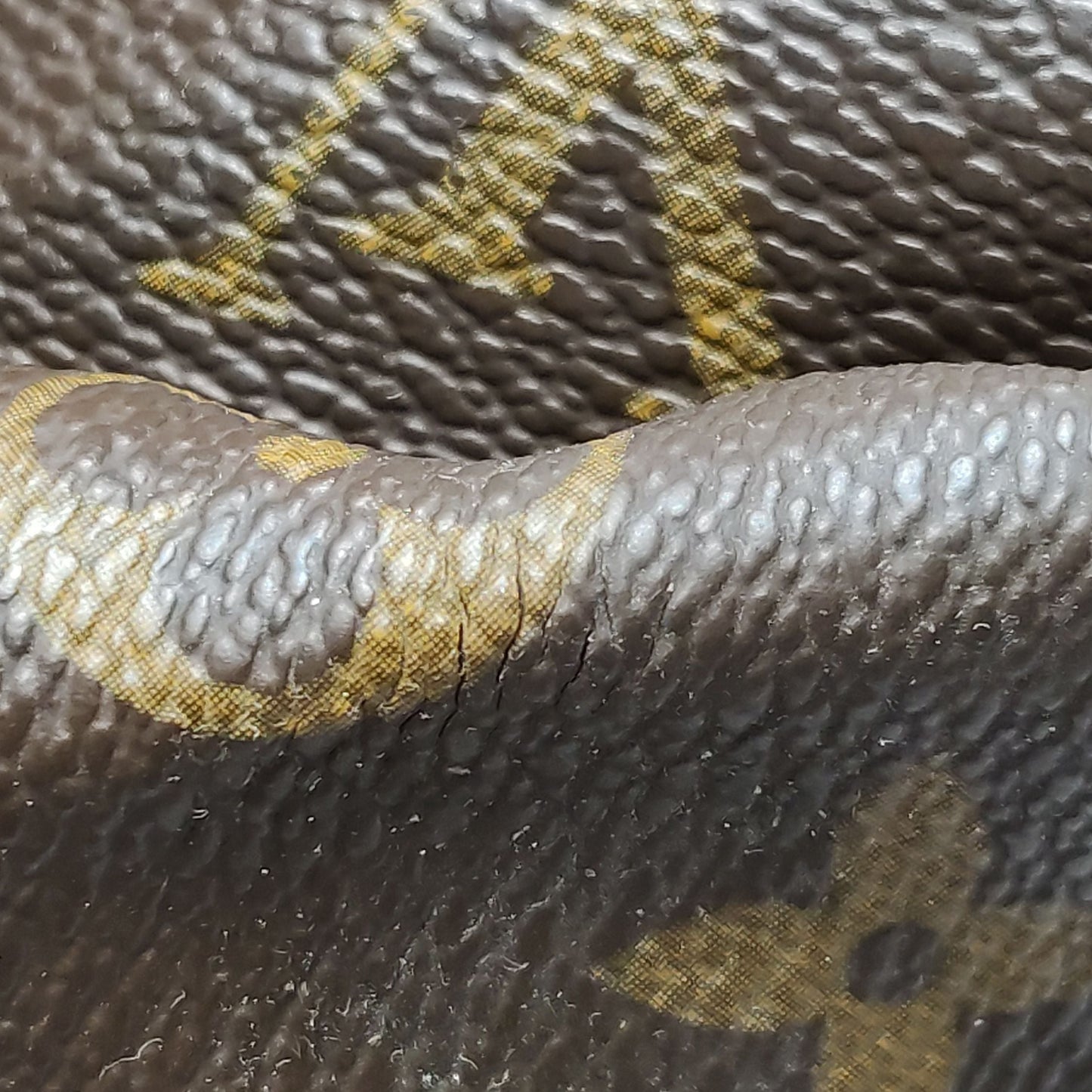 Louis Vuitton Tivoli Large Monogram Canvas Shoulder Bag 250515781193664