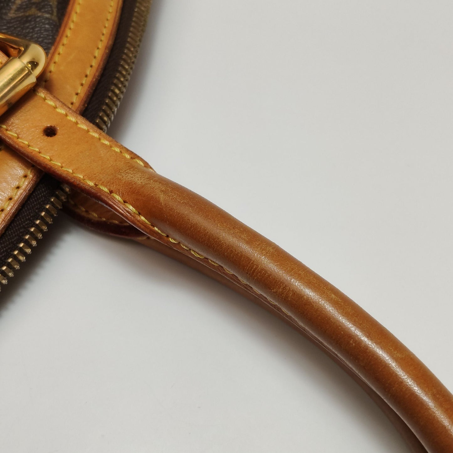 Louis Vuitton Tivoli Large Monogram Canvas Shoulder Bag 250515781193664