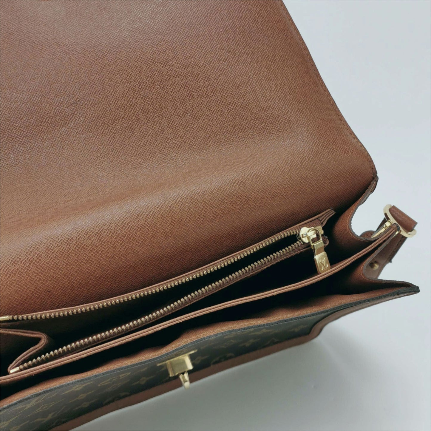 Louis Vuitton Raspail Monogram Print Vintage Messenger Shoulder Bag 250515781193702
