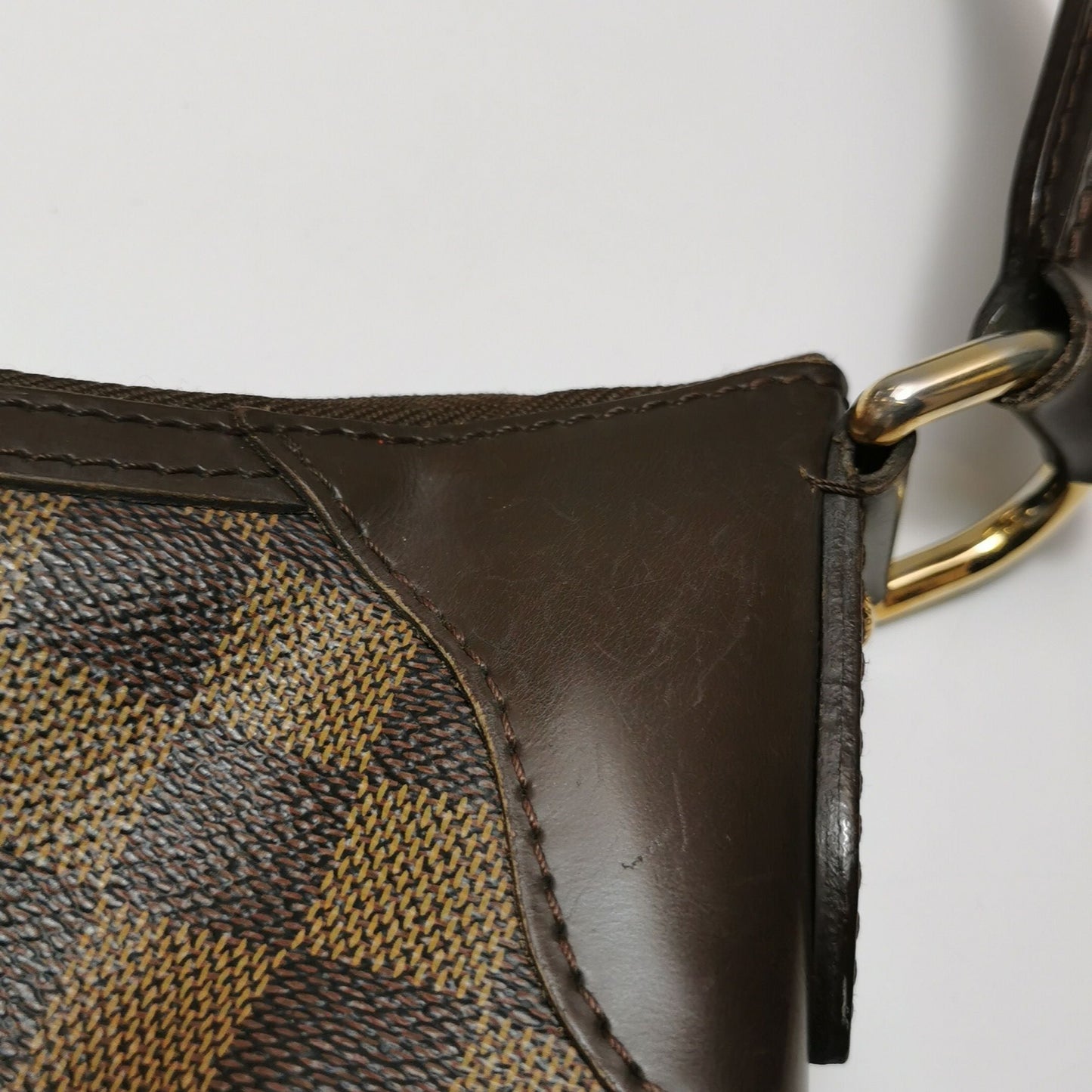 Louis Vuitton Thames Leather Checkerboard Logo Shoulder Bag 250119781033065