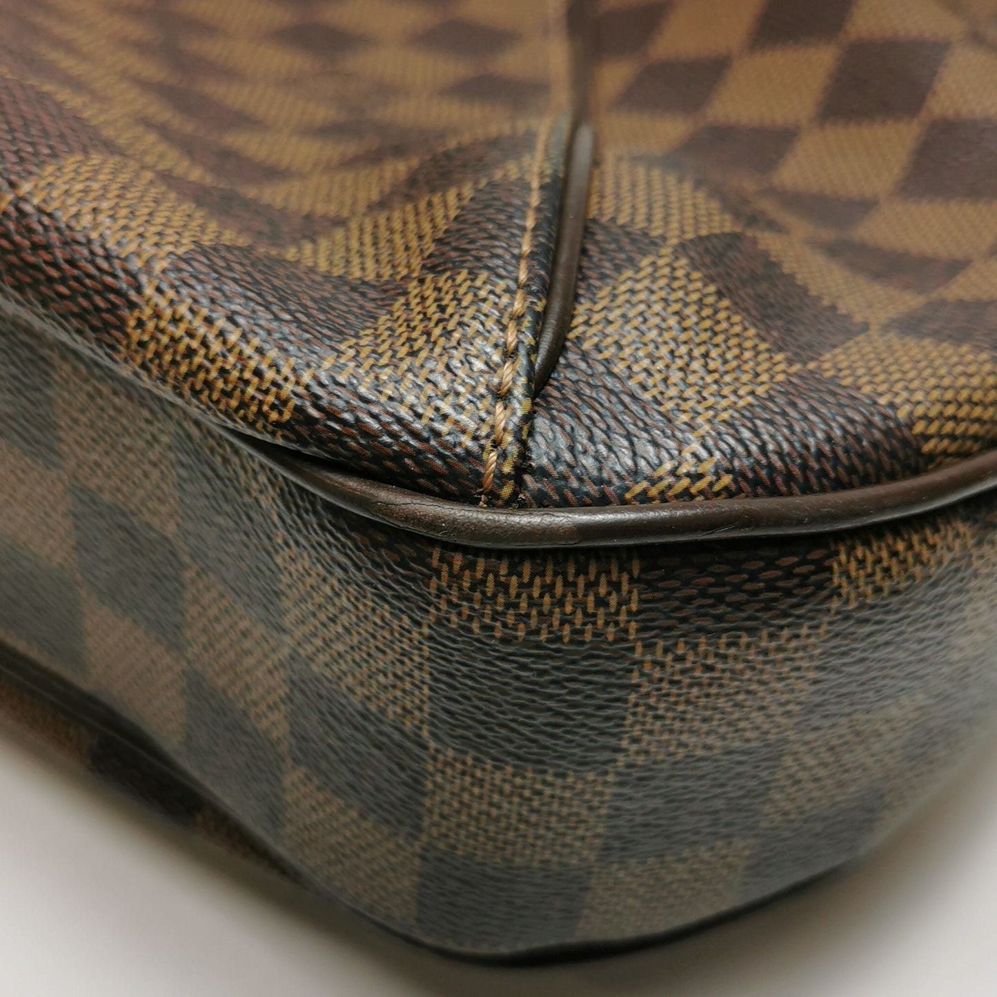 Louis Vuitton Thames Leather Checkerboard Logo Shoulder Bag 250119781033065