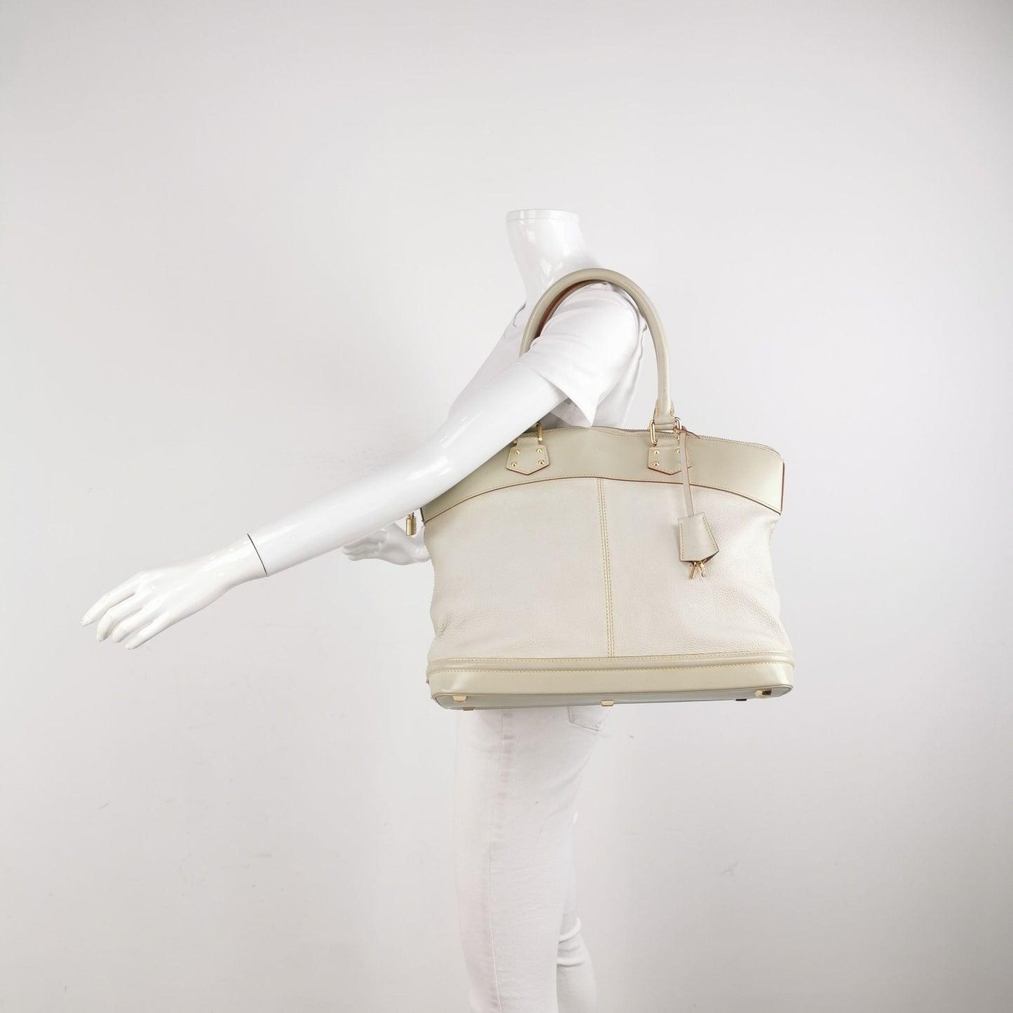 Louis Vuitton Suhali Lockit Leather Shoulder Bag 250109781018346