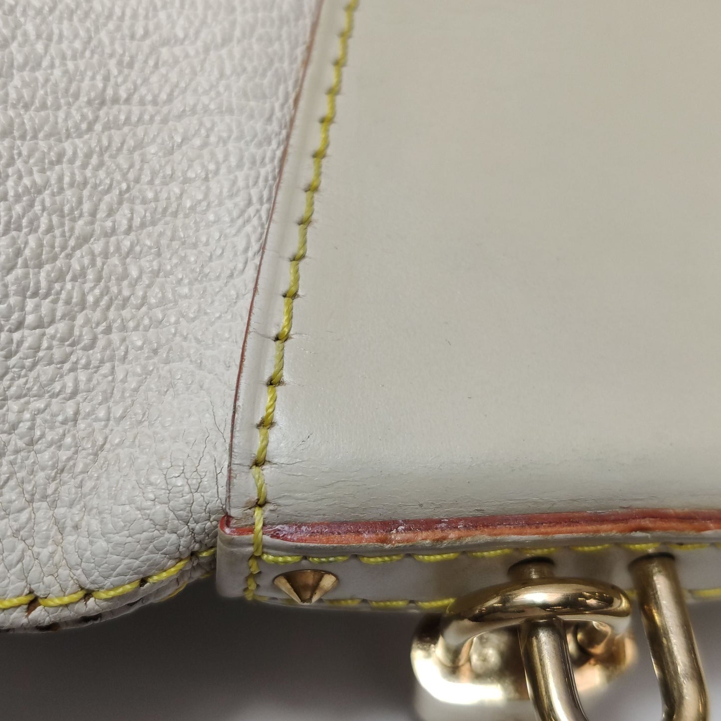 Louis Vuitton Suhali Lockit Leather Shoulder Bag 250109781018346