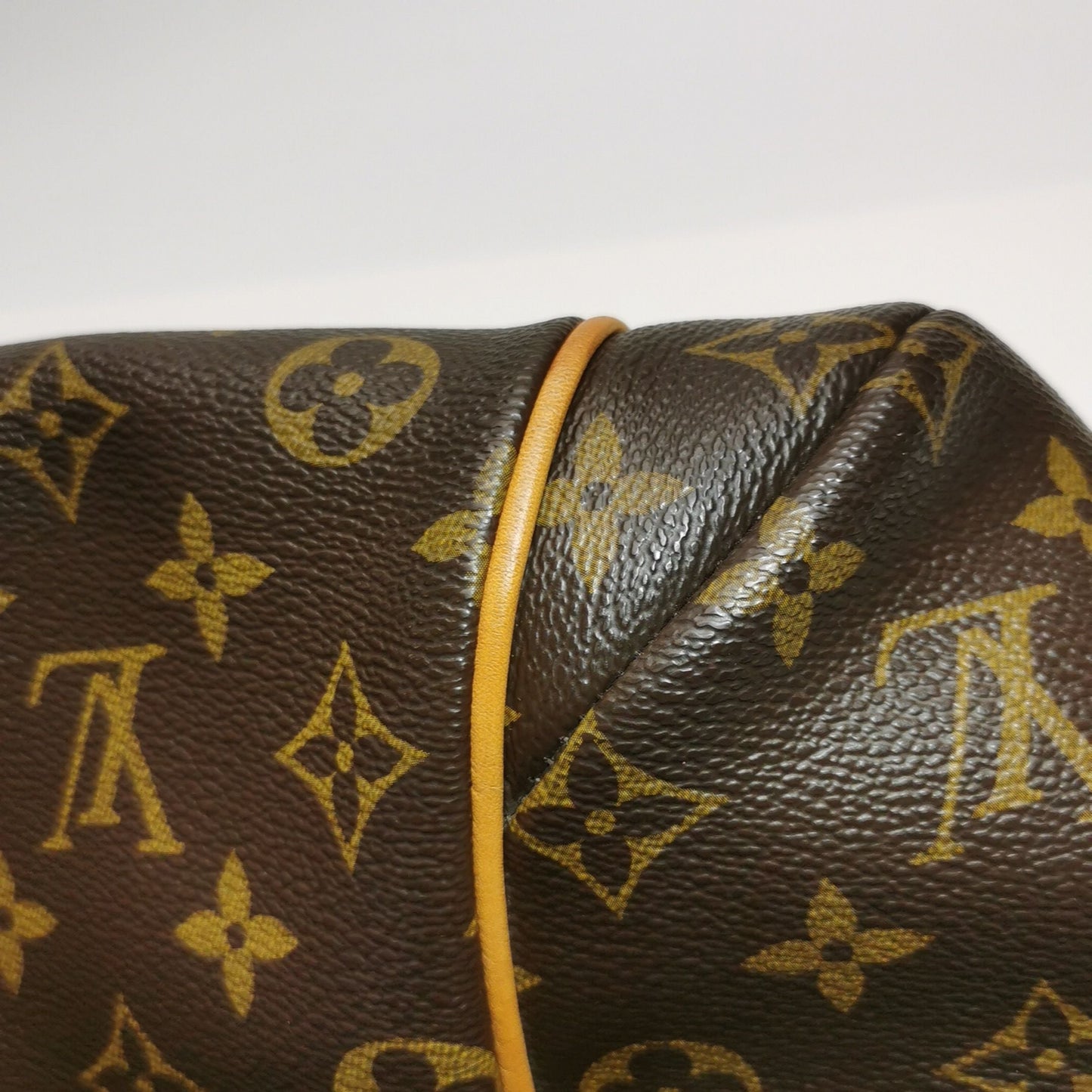 Louis Vuitton Totally Monogram Canvas Shoulder Bag 24121678985262