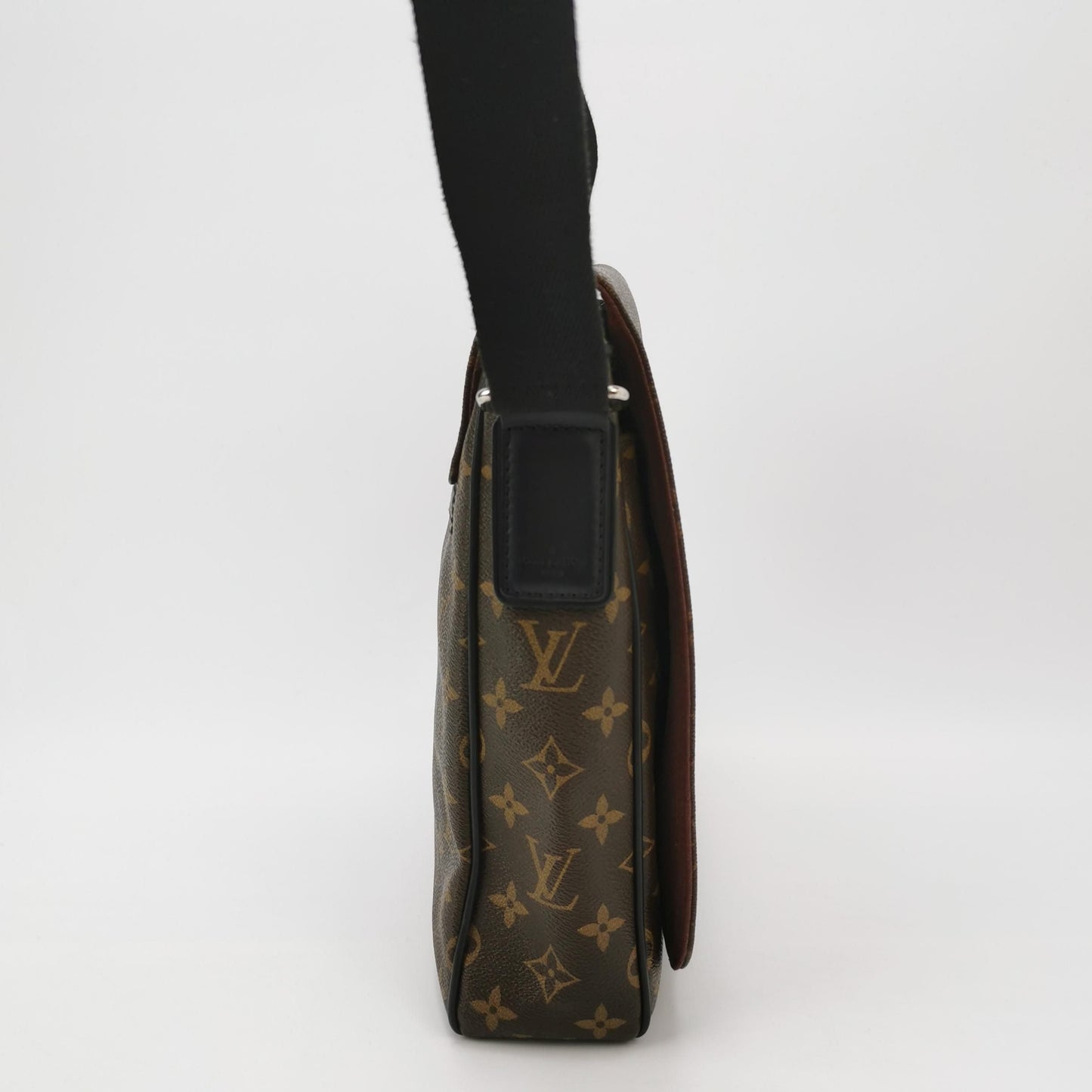 Louis Vuitton District Monogram Flap Shoulder Bag 24122578996357