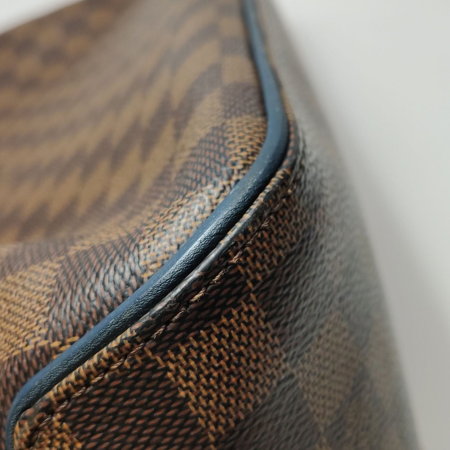 Louis Vuitton Herald Leather Checkerboard Logo Crossbody Shoulder Bag 127841400643