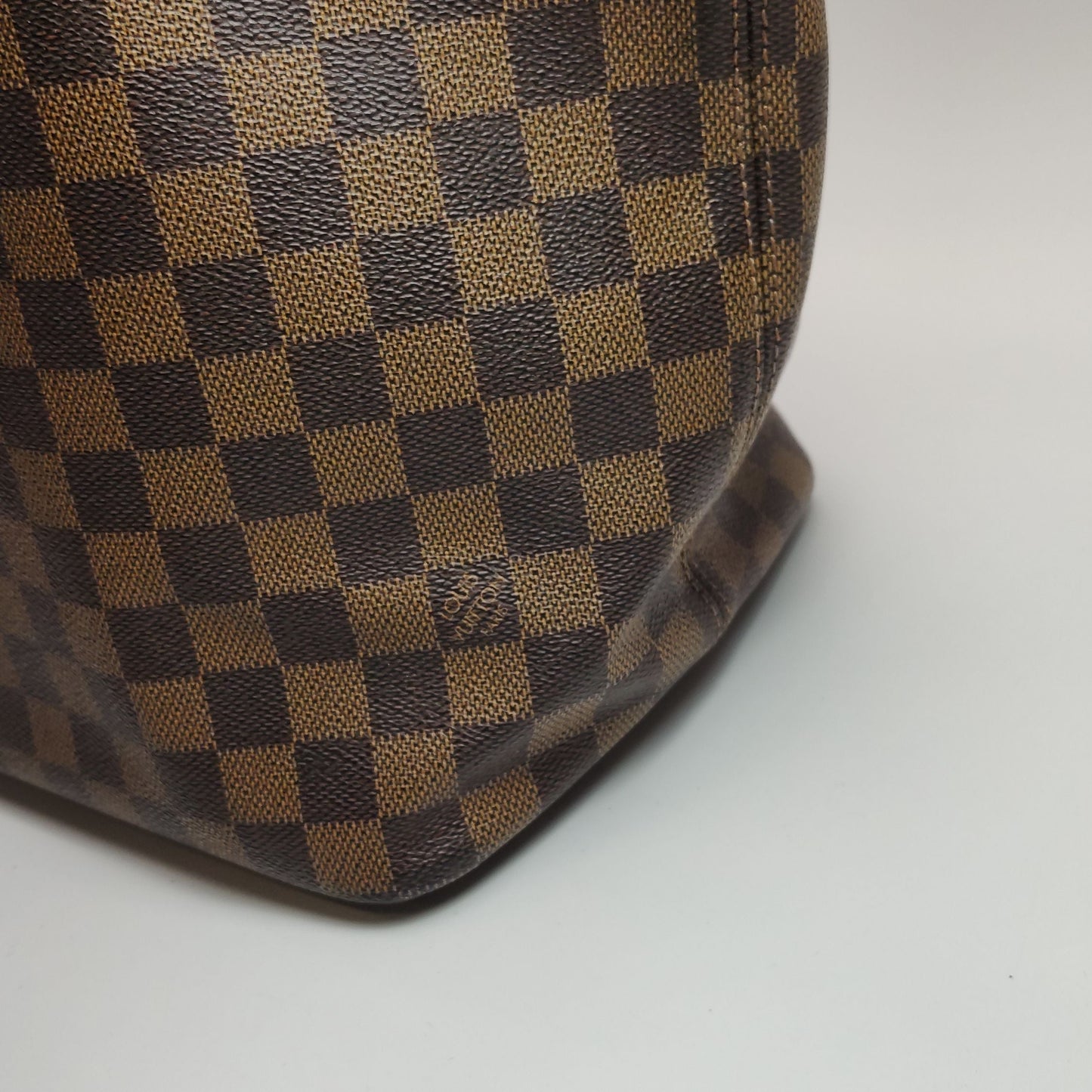 Louis Vuitton Saleya Leather Checkered Zip Shoulder Bag 24120478970146