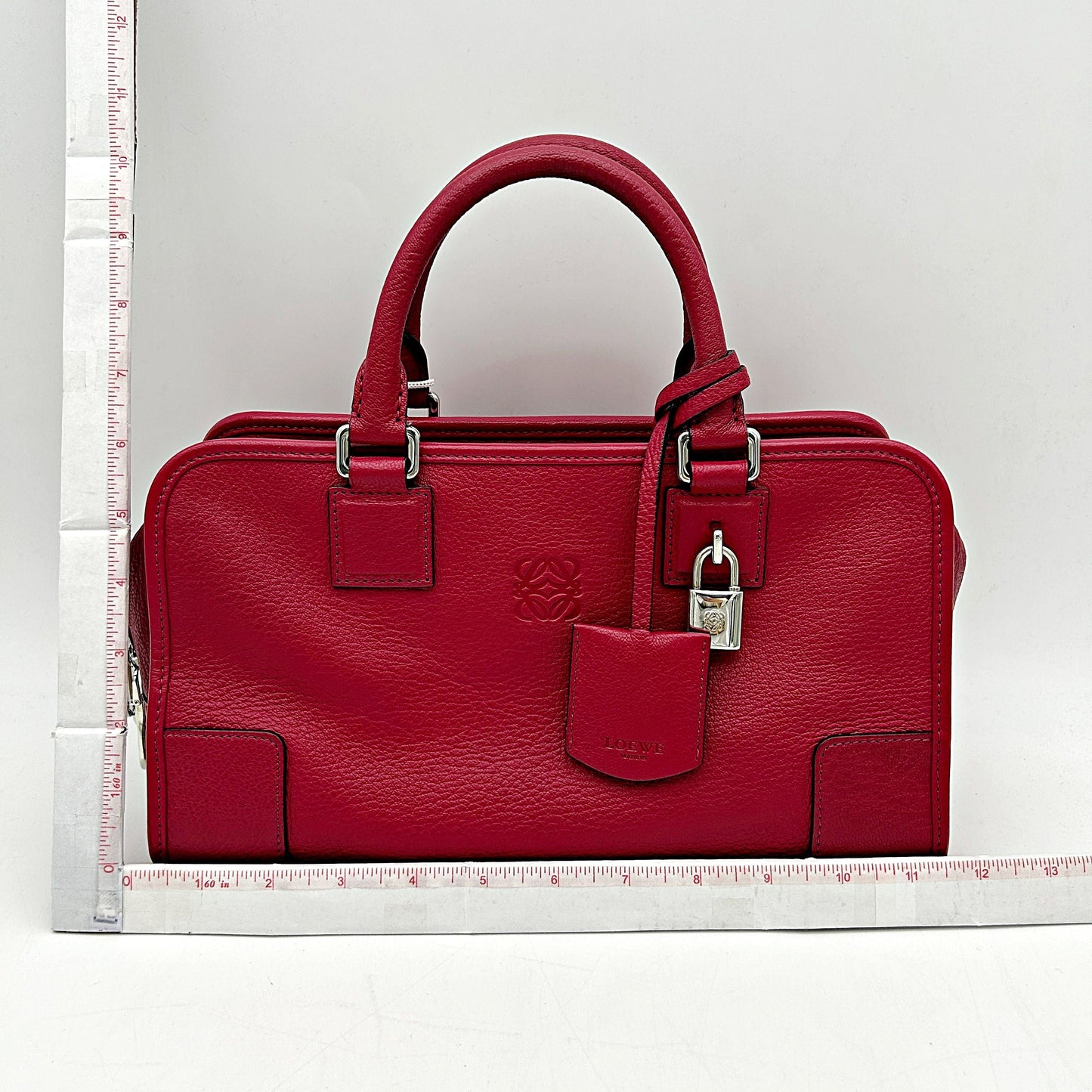 LOEWE Goatskin Amazona Fuchsia LA30323
