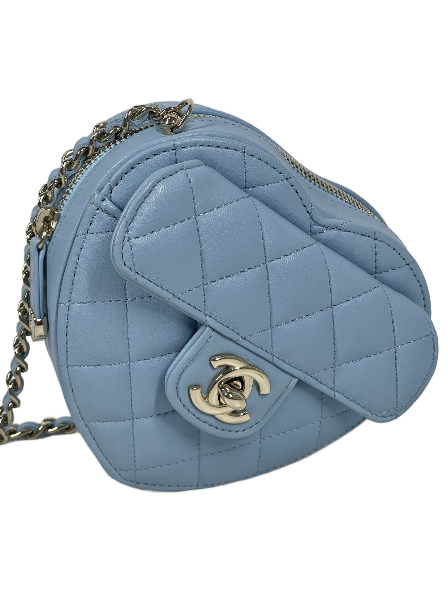 Chanel 22S Baby Blue Quilted Lambskin Small Heart Bag Clutch with on Chain