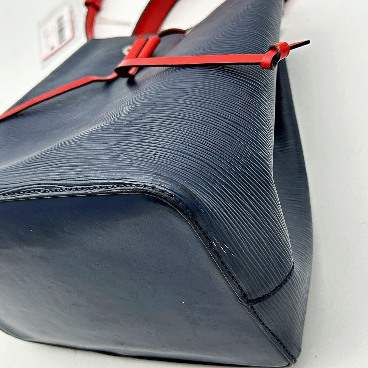 Louis Vuitton Blue Epi Leather NeoNoe MM Bag Louis Vuitton LA34586