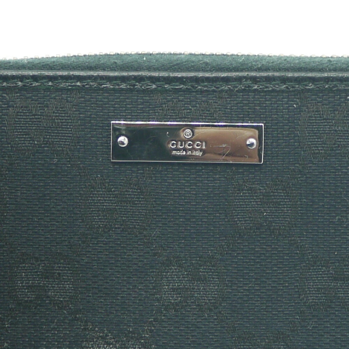 GUCCI Zip around Wallet