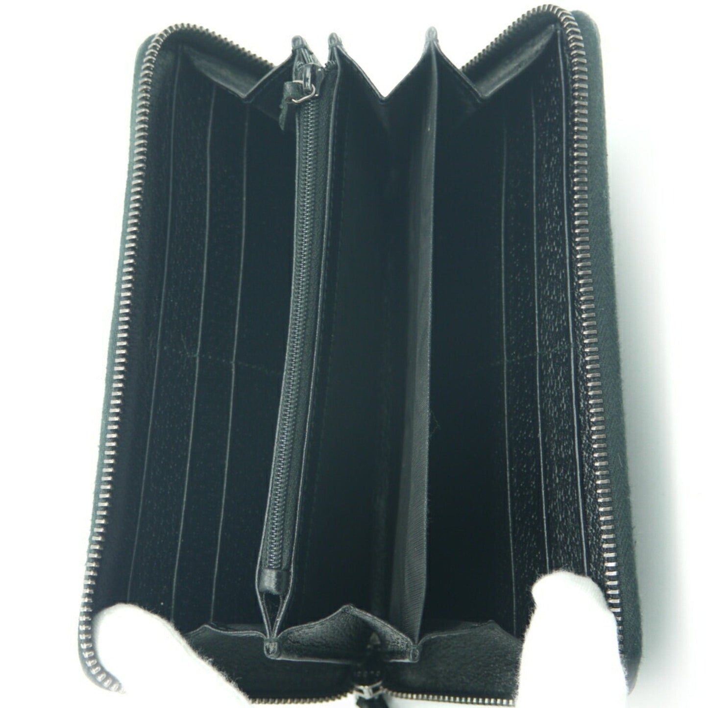 GUCCI Zip around Wallet