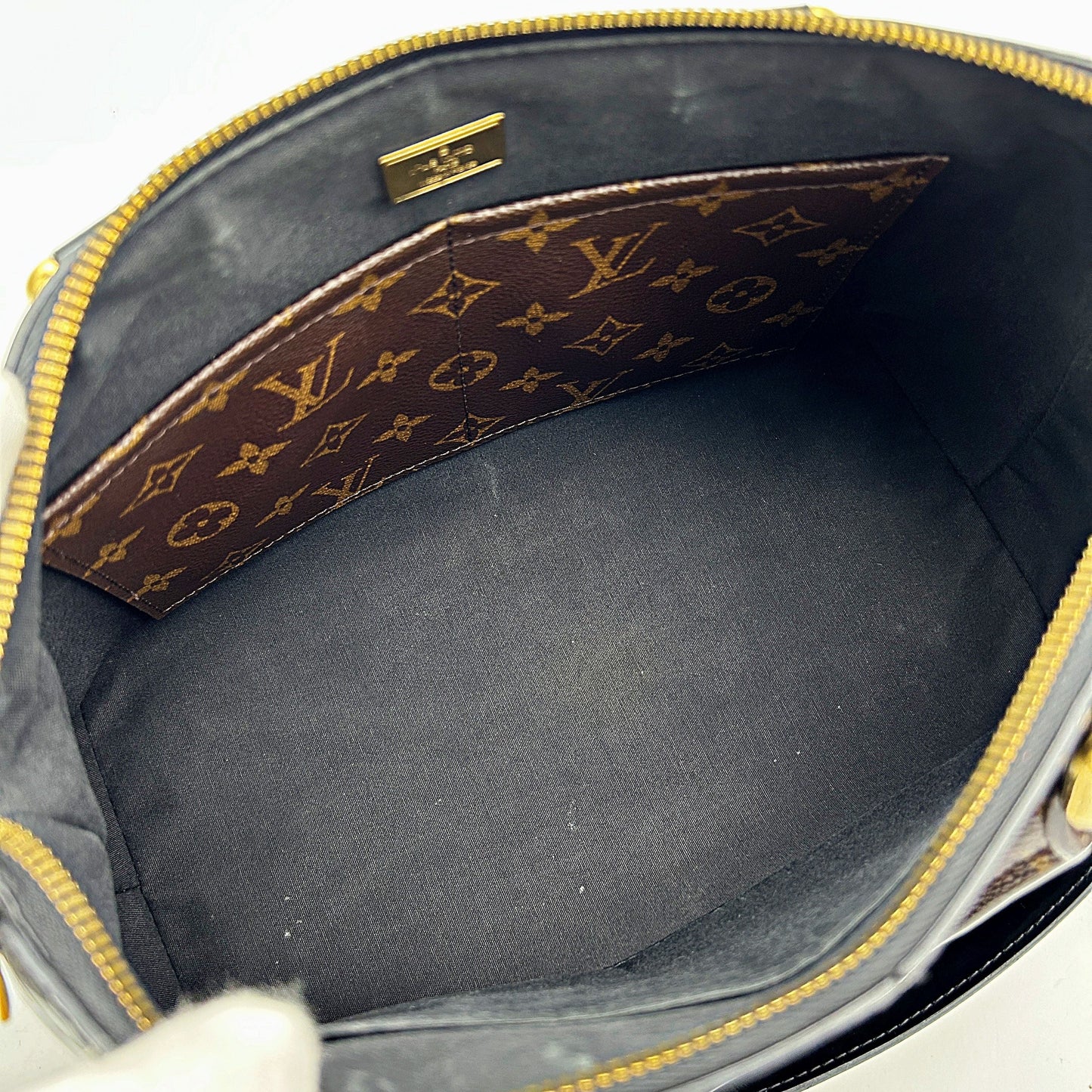 Louis Vuitton Vernis Miroir Tote - Handle Bags, Handbags LA20942
