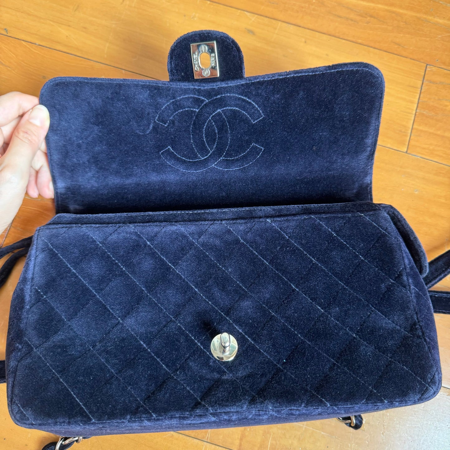 Chanel Navy Velvet Shoulder Flap Blackpack Vintage Silver HW, 1996