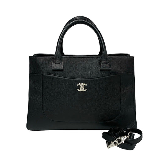 CHANEL Shoulder Bag leather black