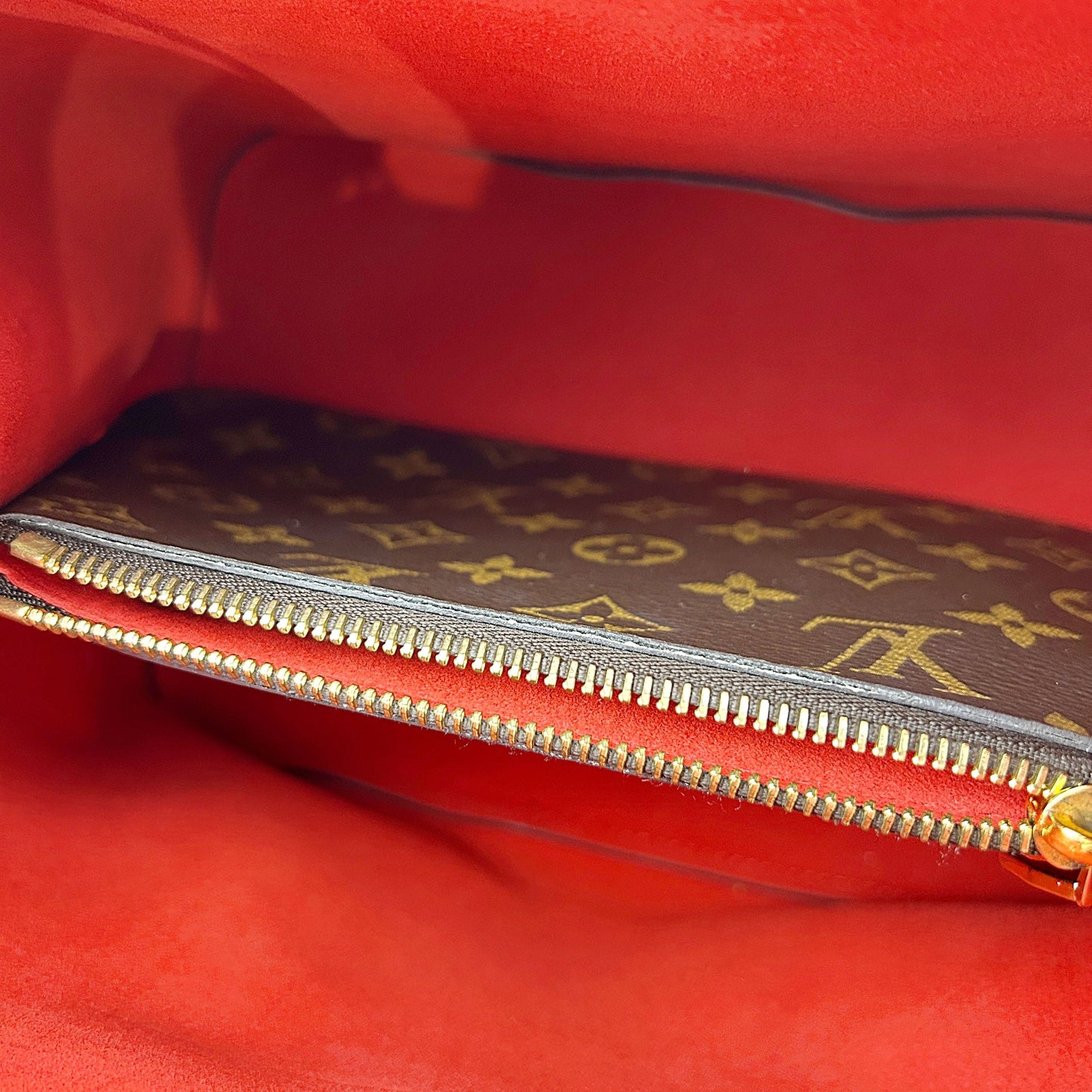 Louis Vuitton LV Monogram Néonoé MM - Brown Bucket Bags, Handbags LA27913