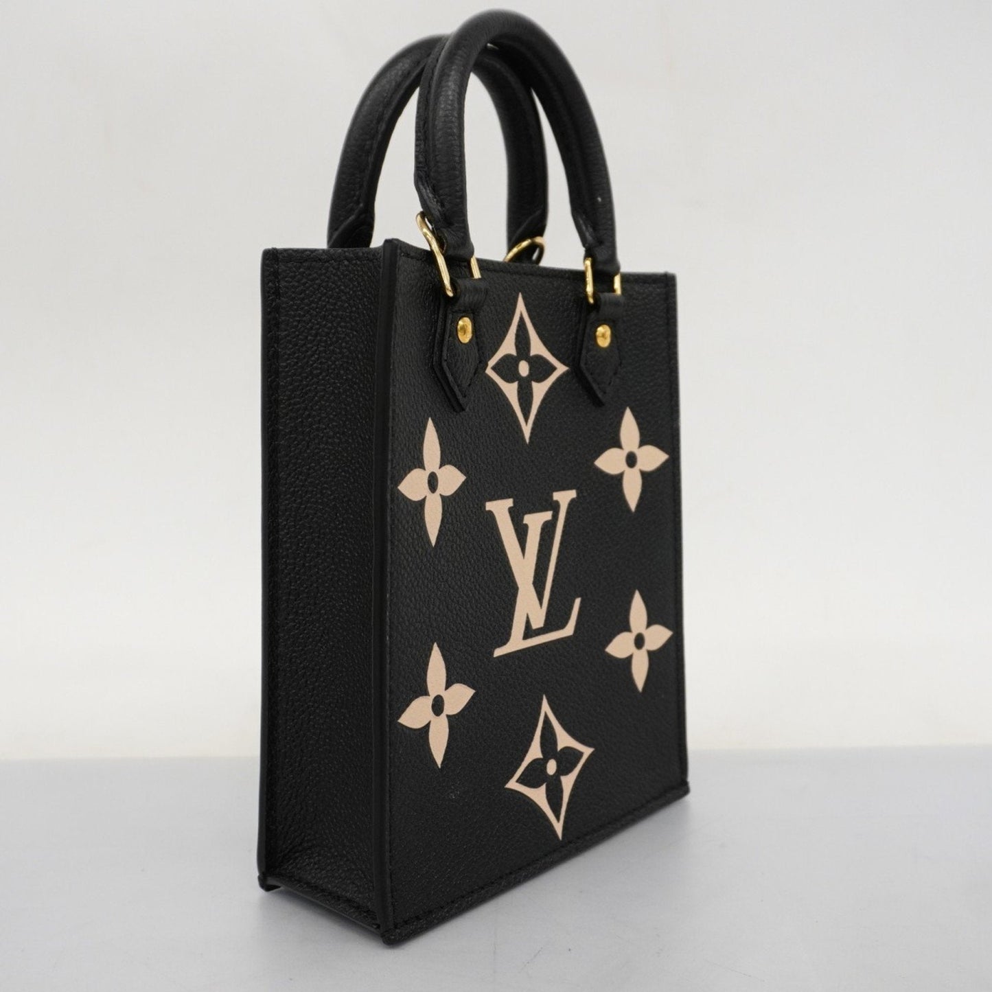 Louis Vuitton  Shoulder Bag