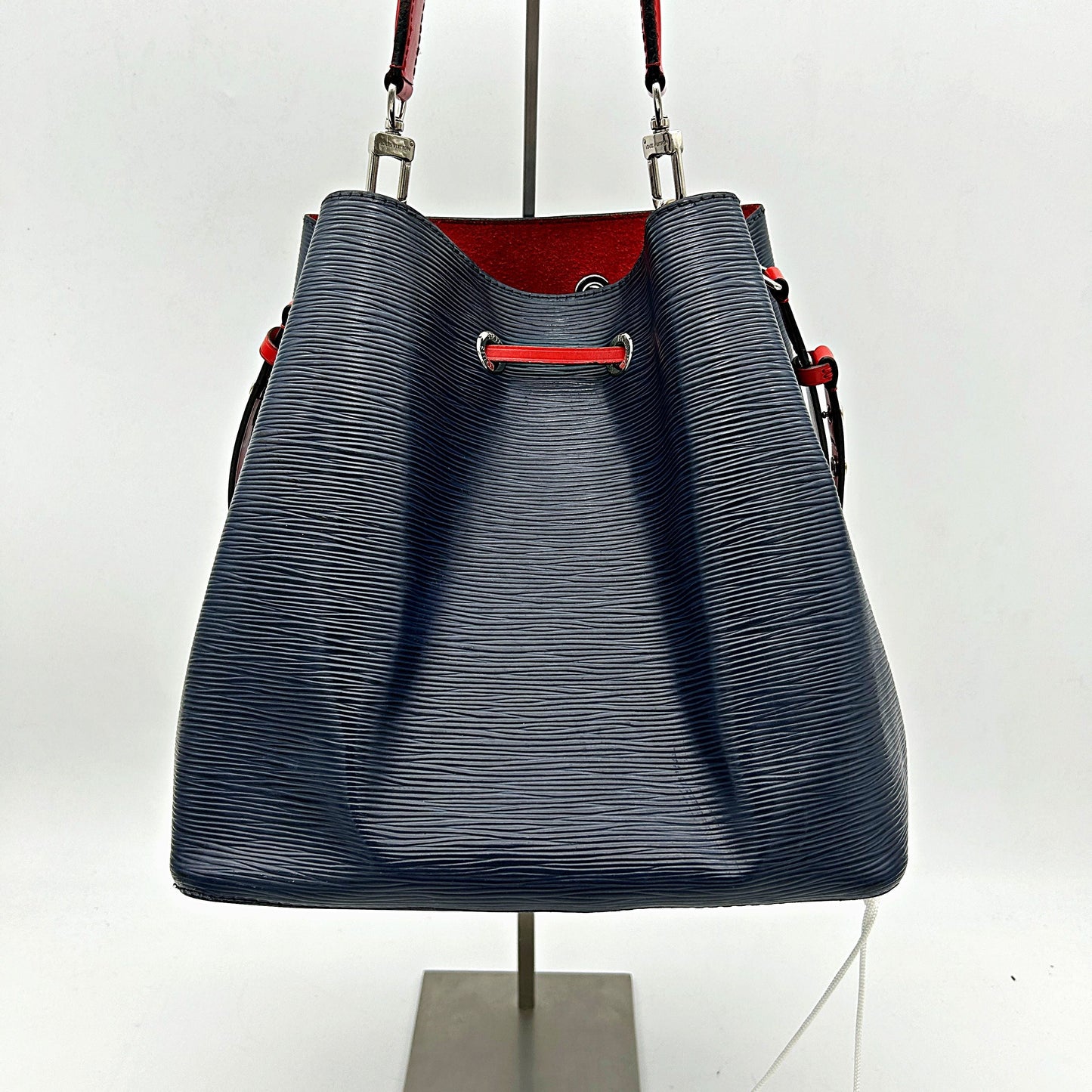 Louis Vuitton Blue Epi Leather NeoNoe MM Bag Louis Vuitton LA34586