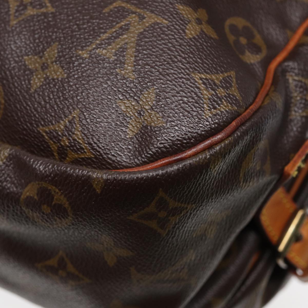 LOUIS VUITTON Monogram Saumur 35 Shoulder Bag M42254 LV Auth 86091