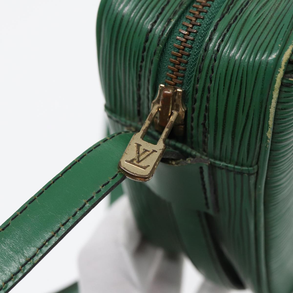 LOUIS VUITTON Epi Jeune Fille MM Shoulder Bag Green M52154 LV Auth 86819