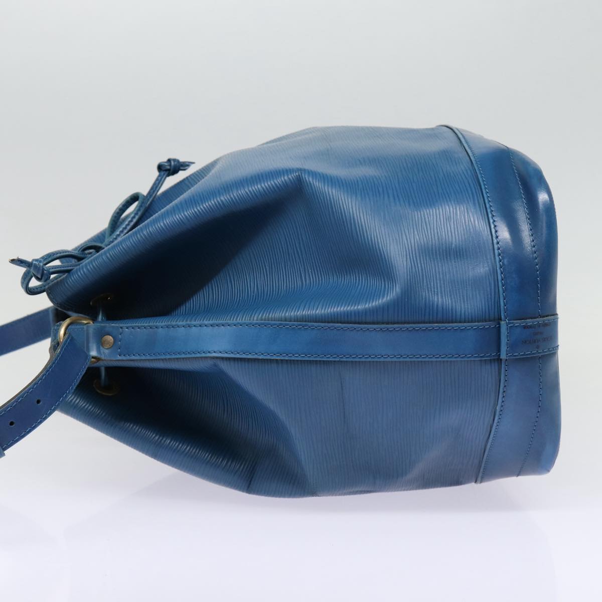 LOUIS VUITTON Epi Noe Shoulder Bag Toledo Blue M44005 LV Auth 87510