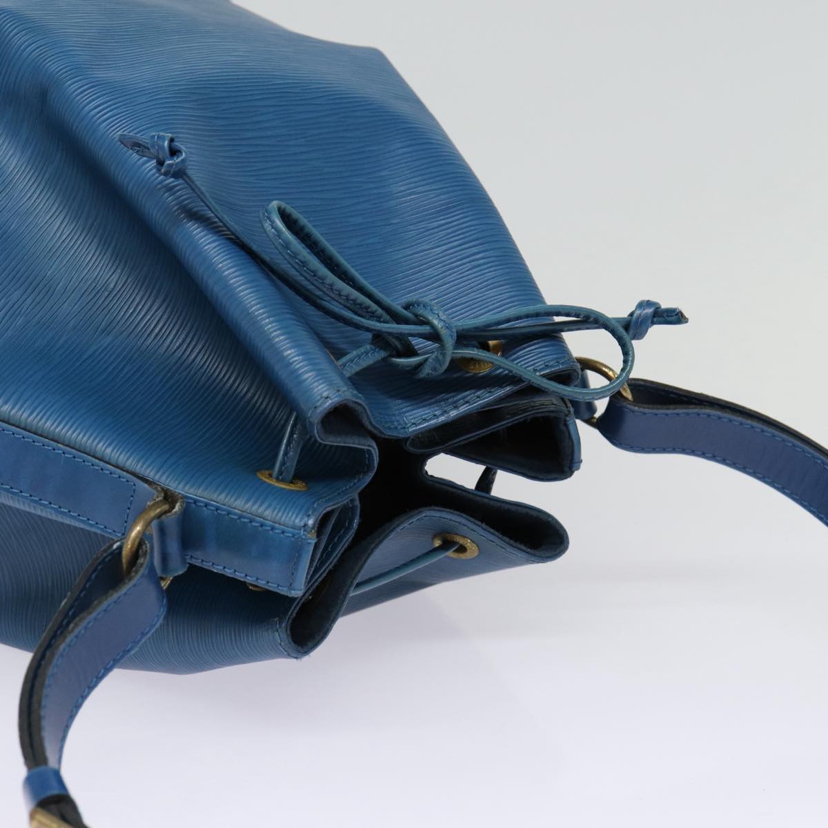 LOUIS VUITTON Epi Noe Shoulder Bag Toledo Blue M44005 LV Auth 87510