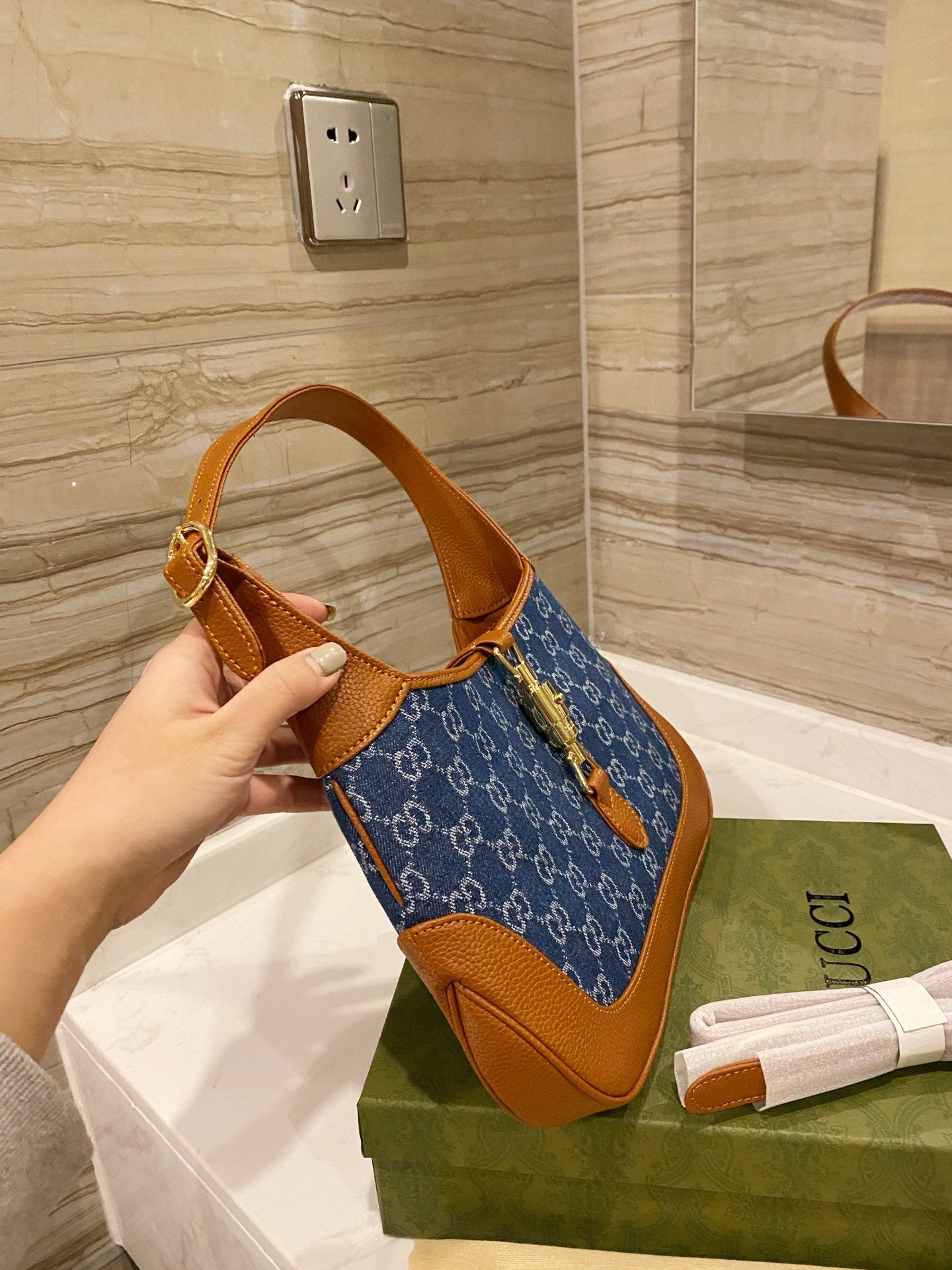MO - Top Quality Bags Gucci 220