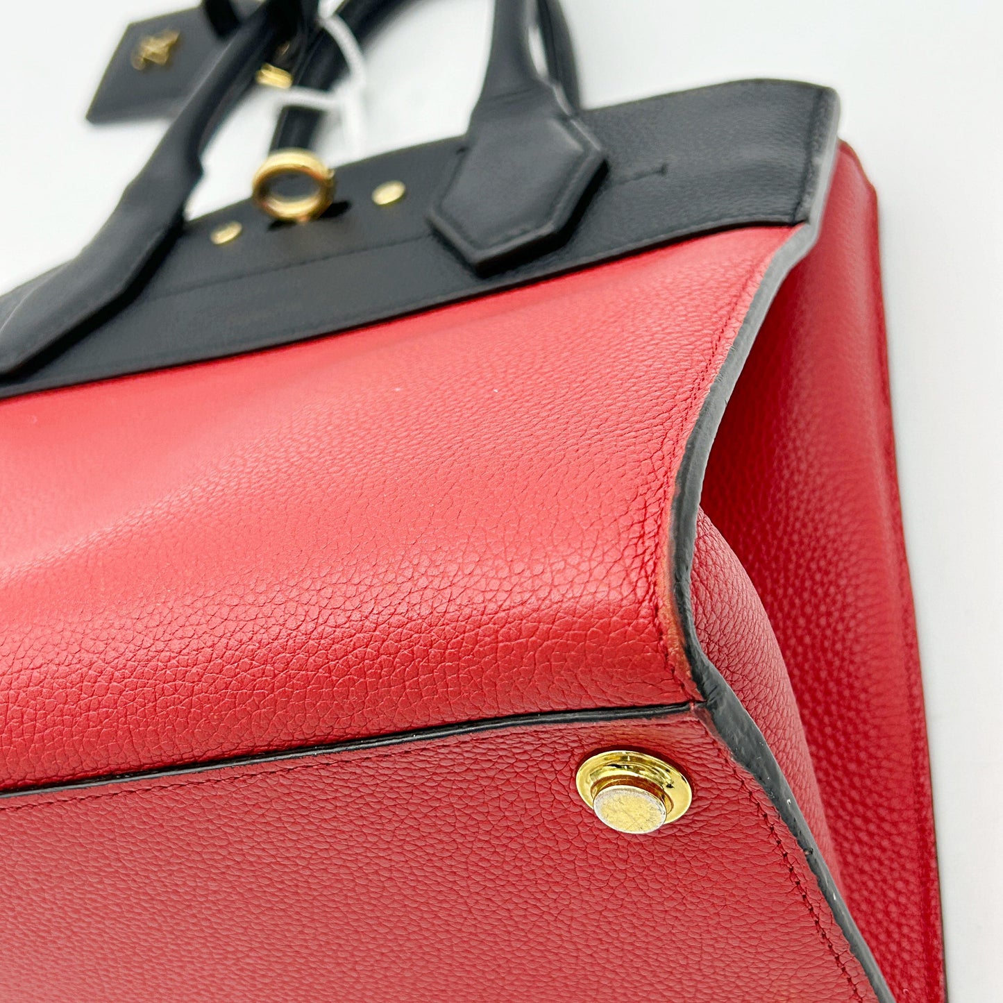 Louis Vuitton | Bags | Louis Vuitton City Steamer Handbag Leather Pm Black Red LA40373