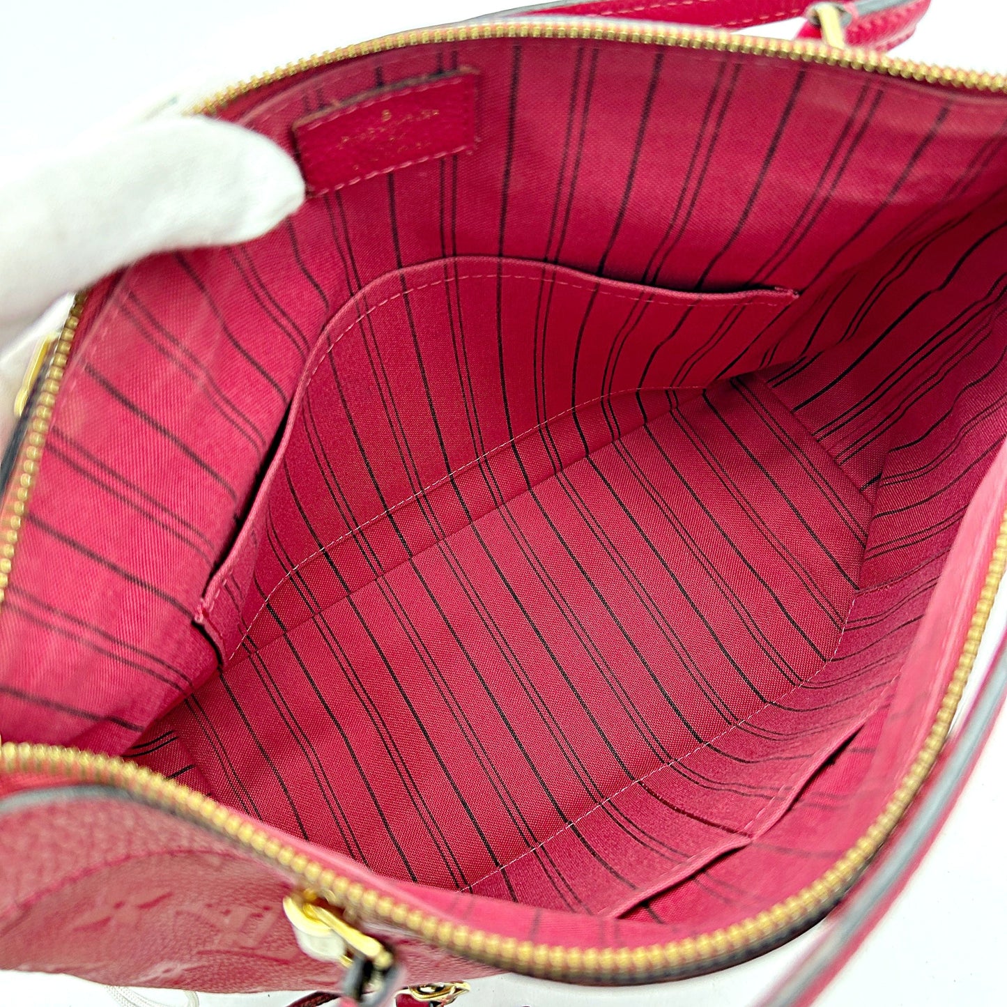 Louis Vuitton LV Monogram Spontini - Red Shoulder Bags, Handbags LA22769