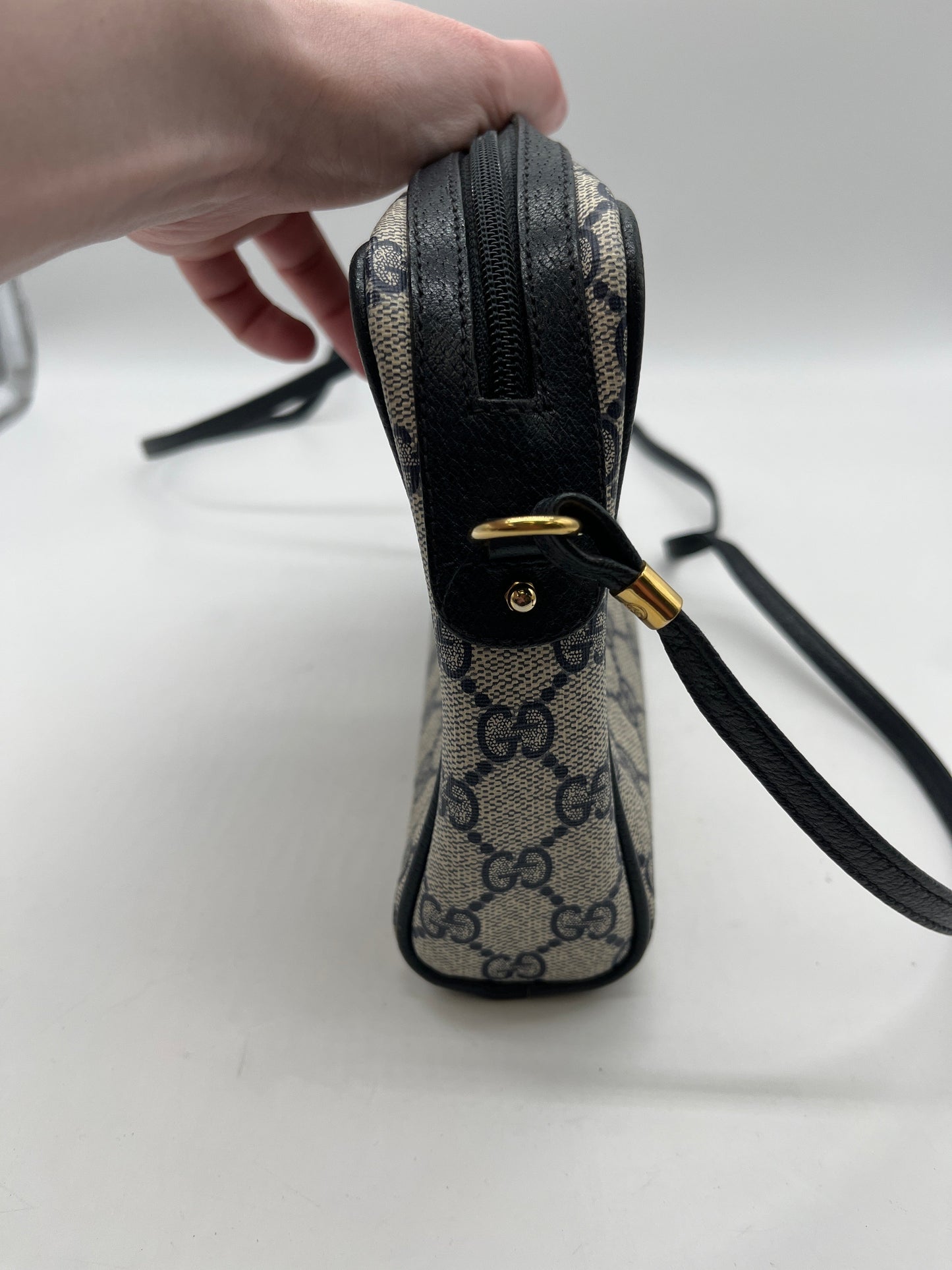 Handbag Luxury Designer By Gucci, Size: Small
