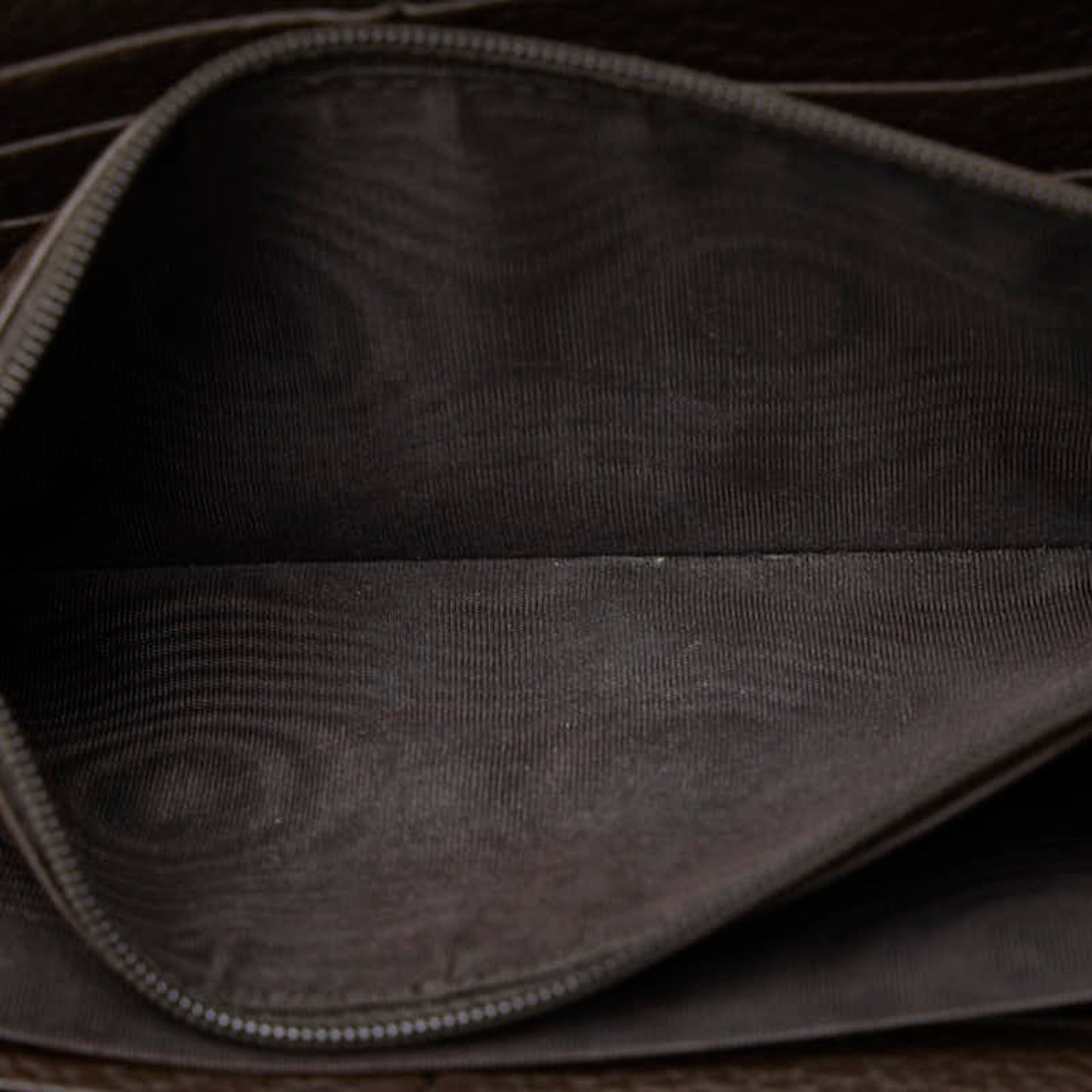GUCCI Zip around Wallet