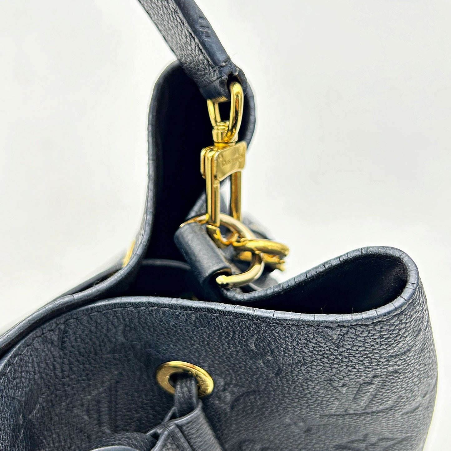 Louis Vuitton LV Monogram Néonoé - Black Bucket Bags, Handbags LA29881
