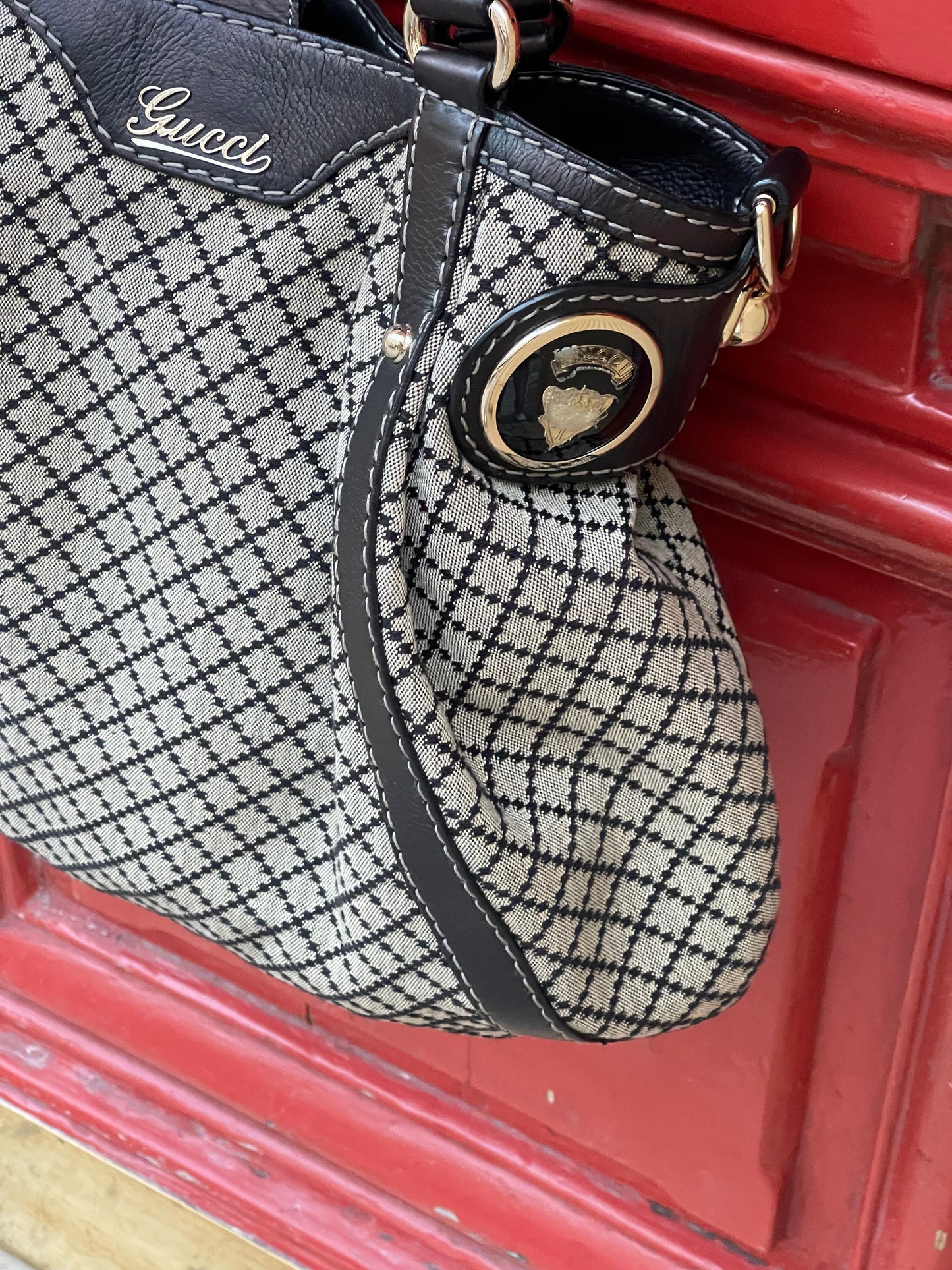Gucci - Sac Crest Boule diamante en toile