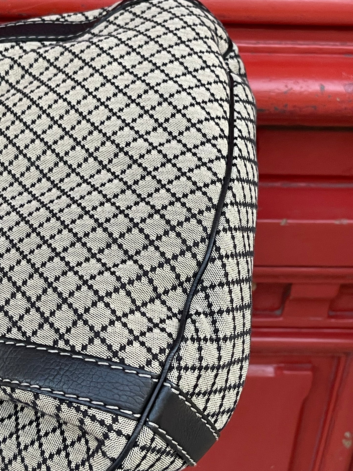 Gucci - Sac Crest Boule diamante en toile