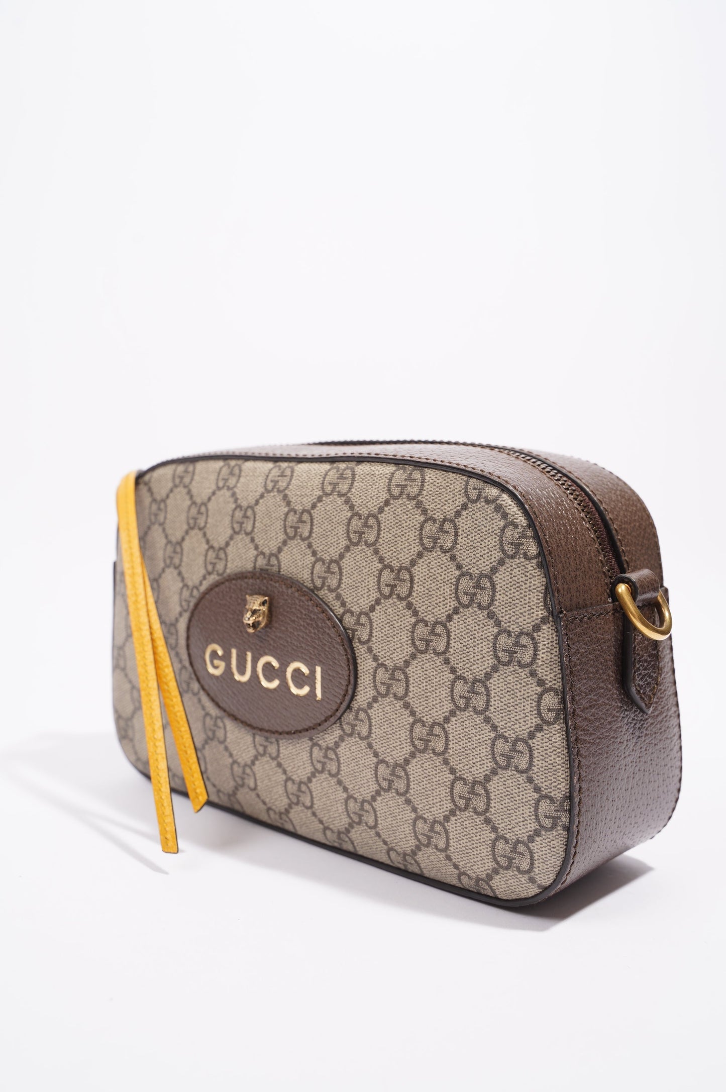 Gucci Womens Neo Vintage GG Supreme Messenger Bag Beige