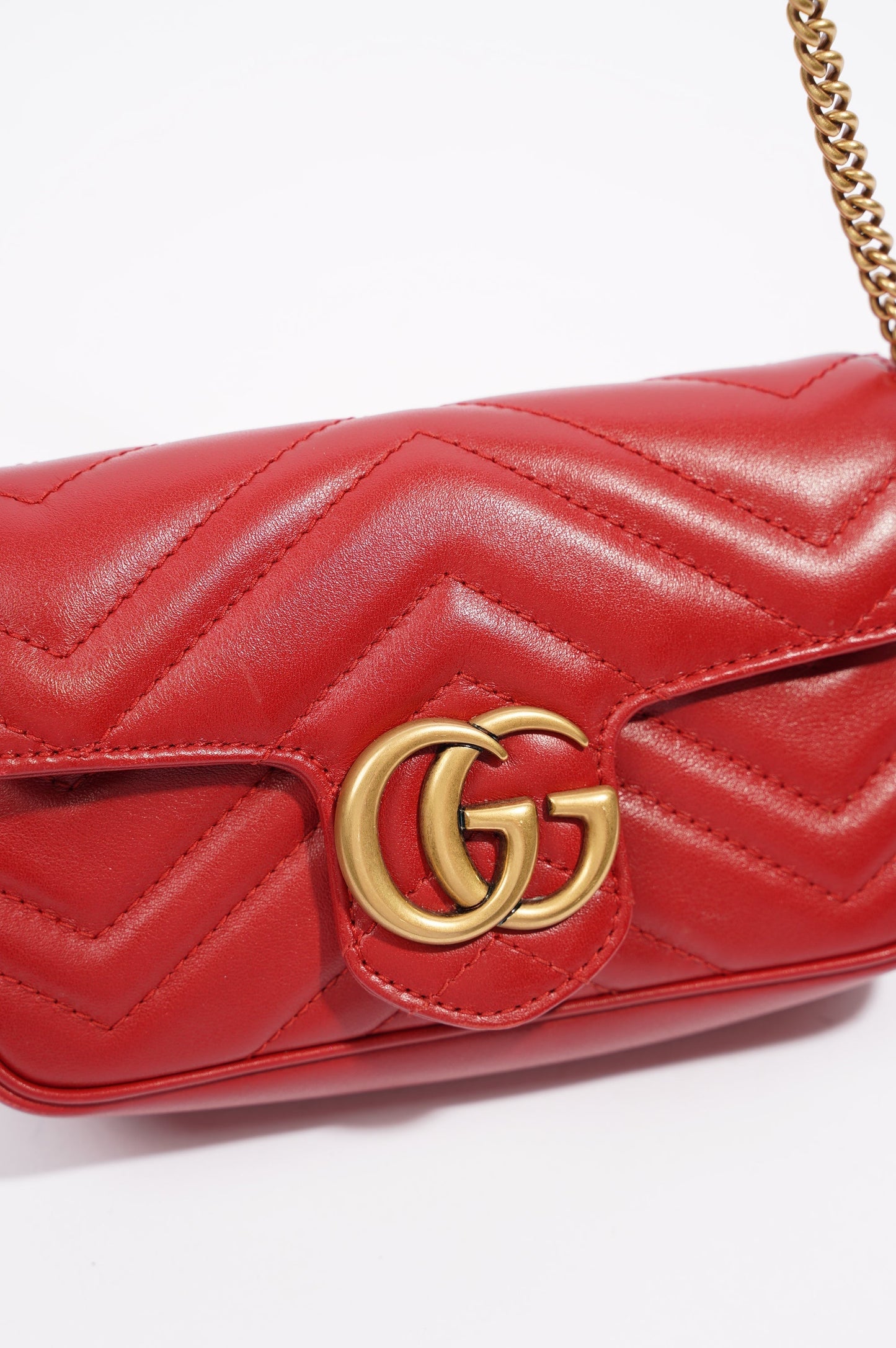 Gucci Womens Marmont Flap Red / Gold Super Mini
