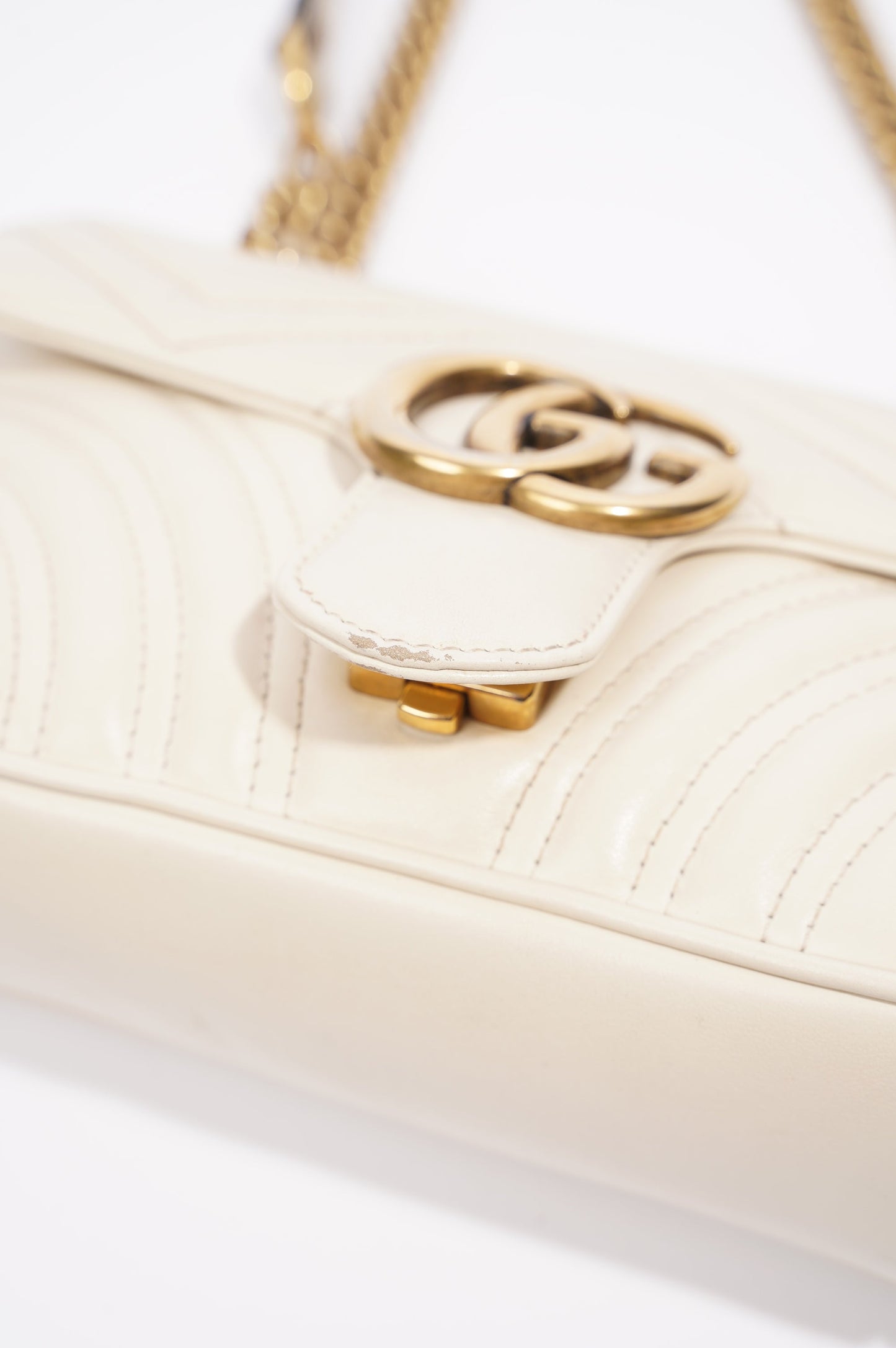 Gucci Womens Marmont Flap White Matelasse Mini