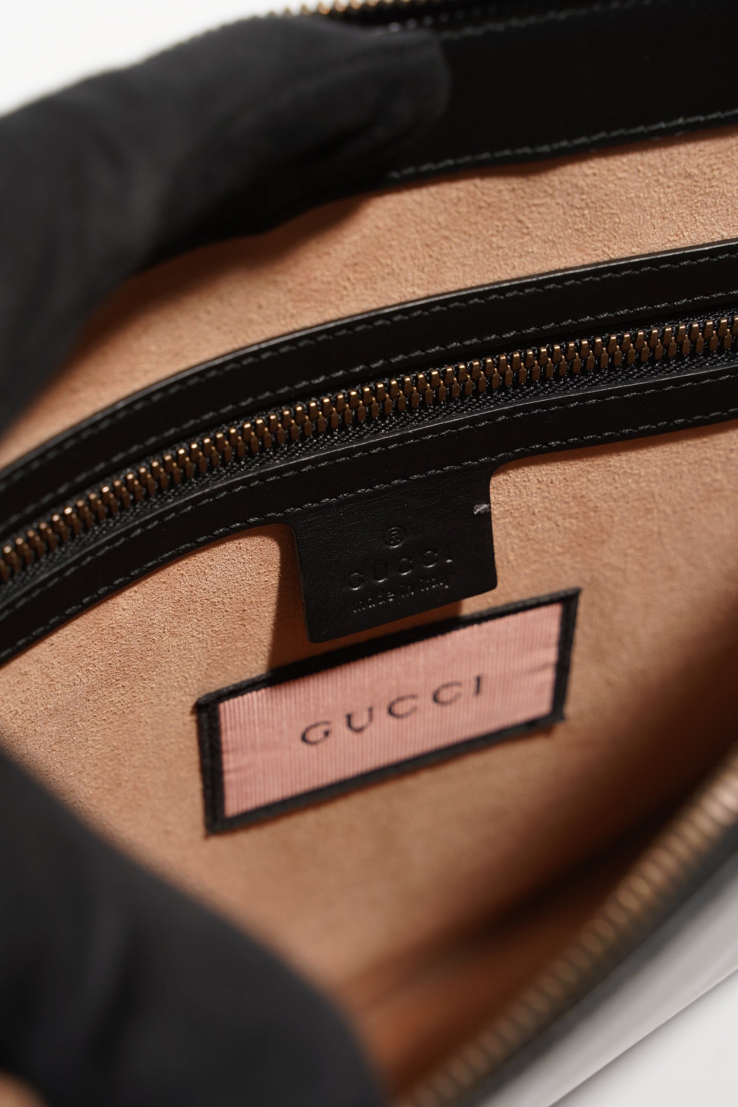 Gucci Womens Life Is Good Clutch With Strap Black