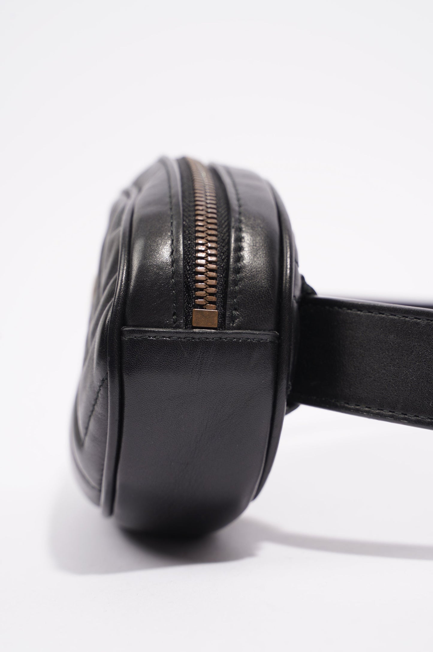 Gucci Womens Marmont Belt Bag Black / Gold 85