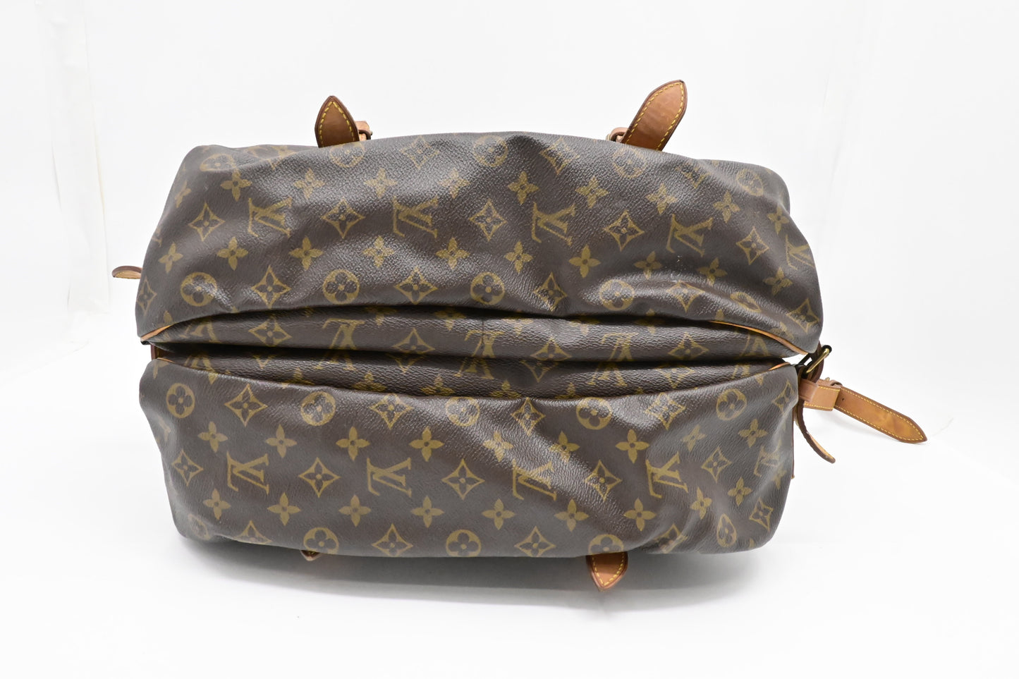Louis Vuitton Saumur 43 in Monogram Canvas