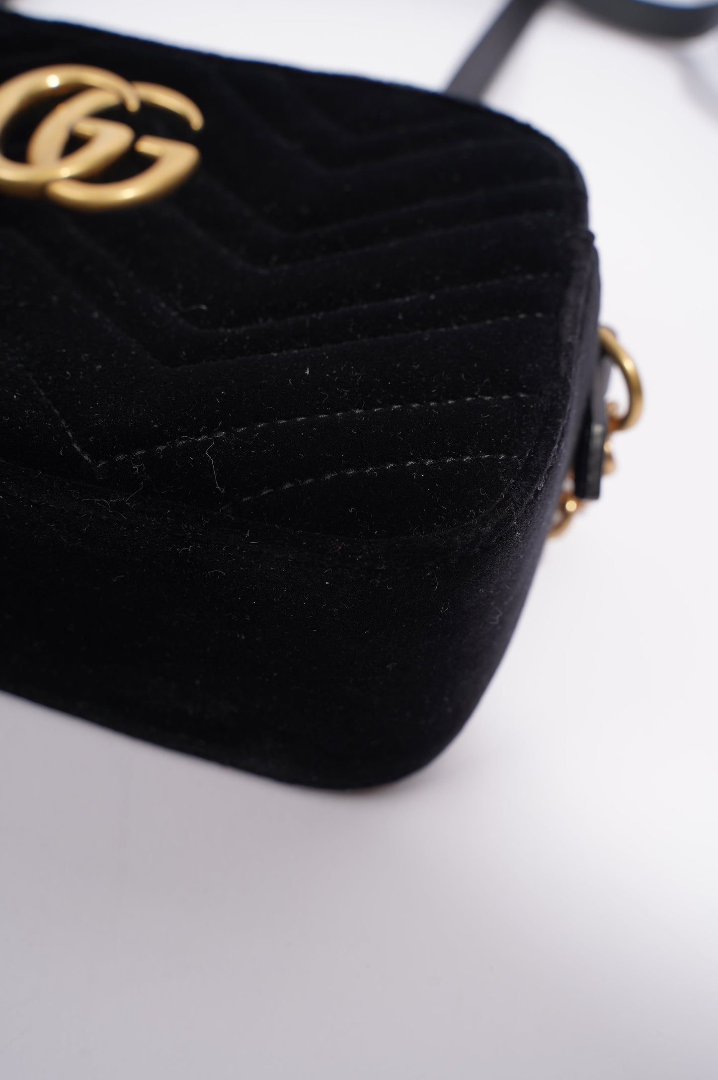 Gucci Womens GG Marmont Zip Bag Black Velvet Small